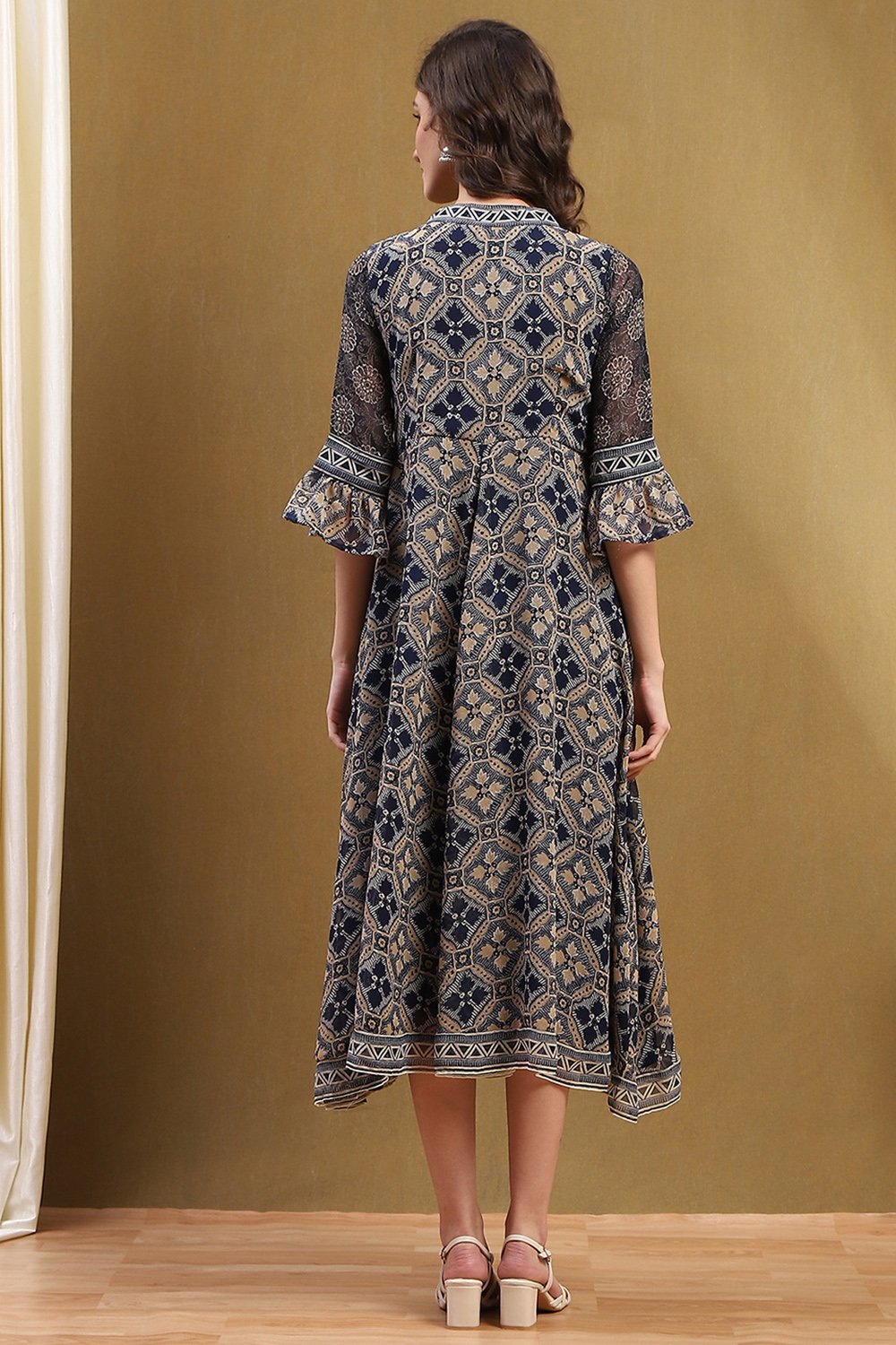Blue Georgette Floral Printed Flared Dress image number 3