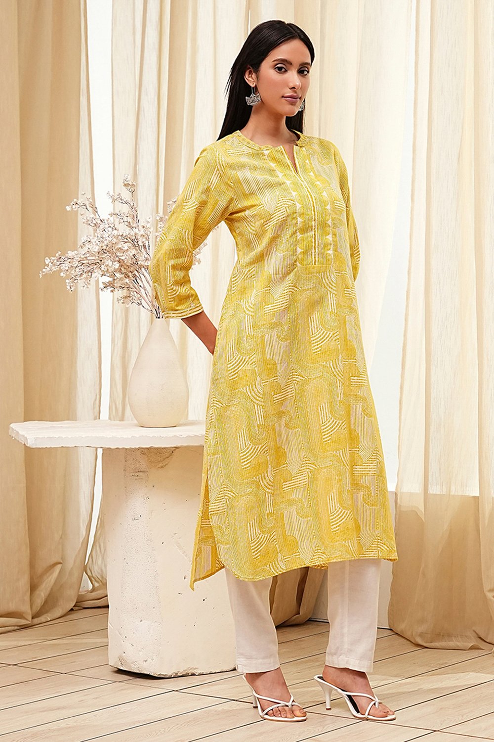 Yellow Cotton Printed Straight Kurta image number 4