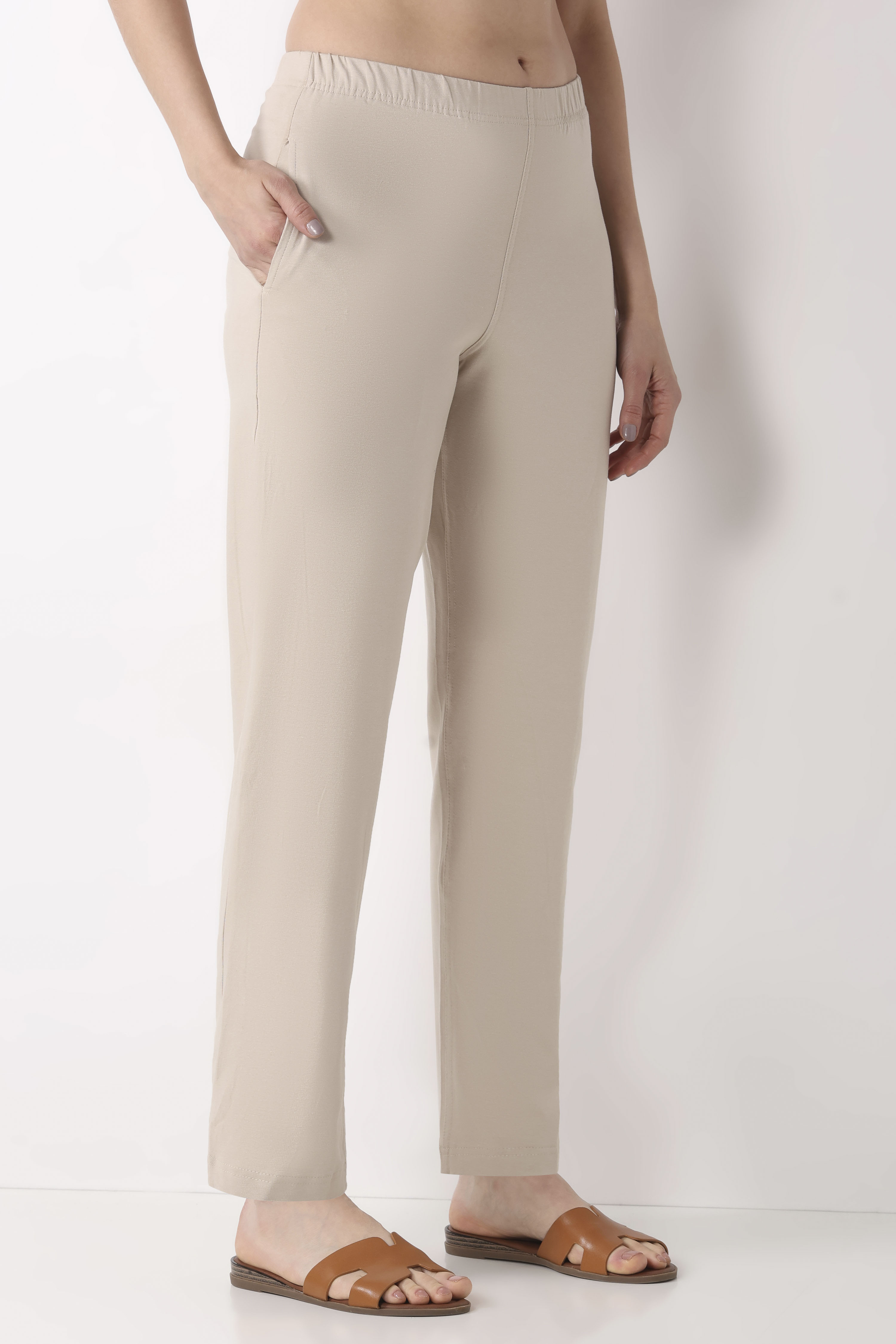 Black Cotton Lycra Fitted Pants image number 3