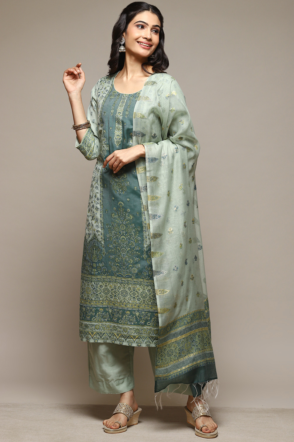 Buy Green Cotton Blend Straight Yarndyed Kurta Suit Set for INR6965.00 ...