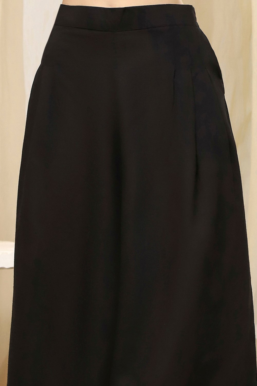 Black Viscose Rayon Straight Solid Fusion Set image number 2
