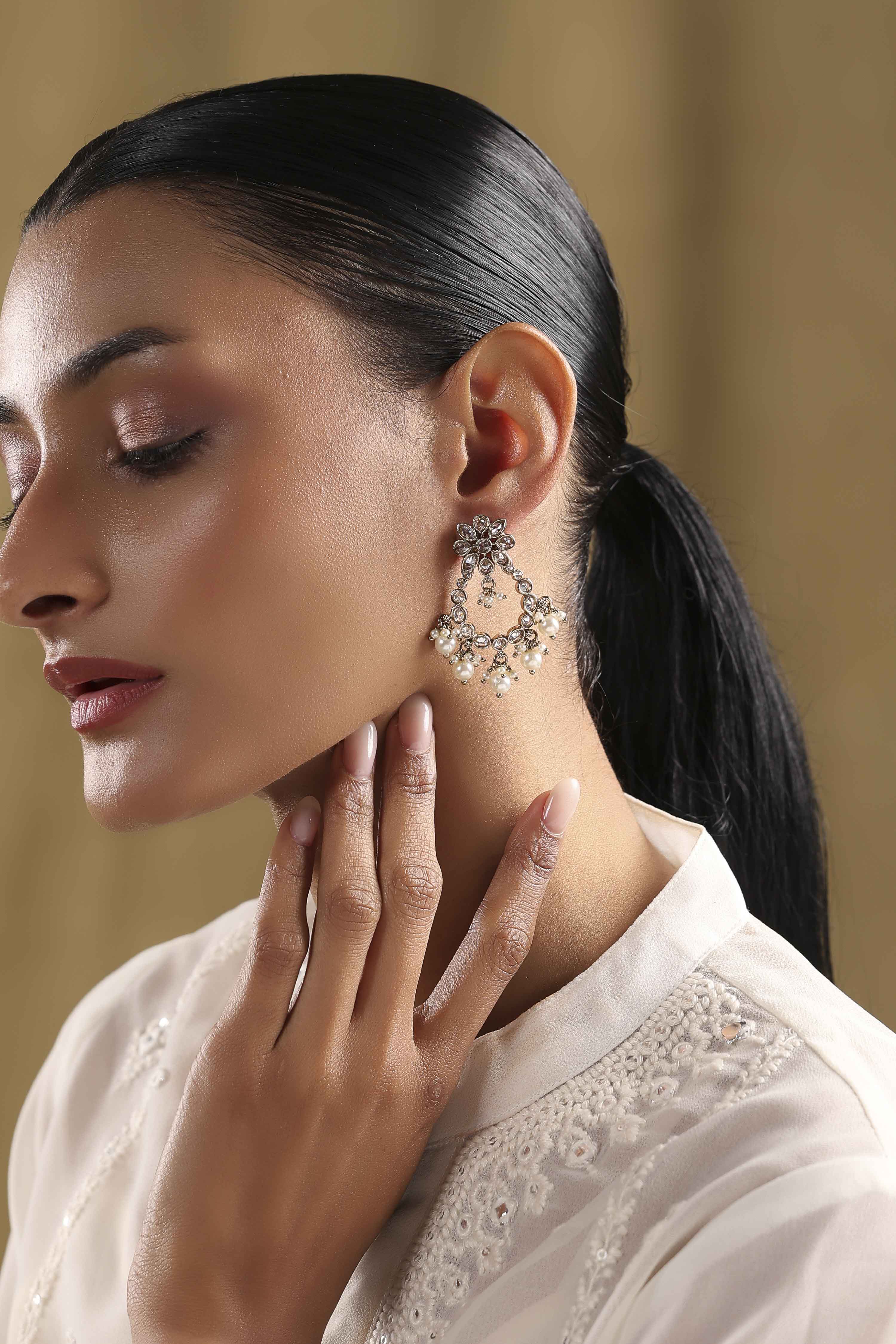 White Alloy Drop & Danglers image number 3