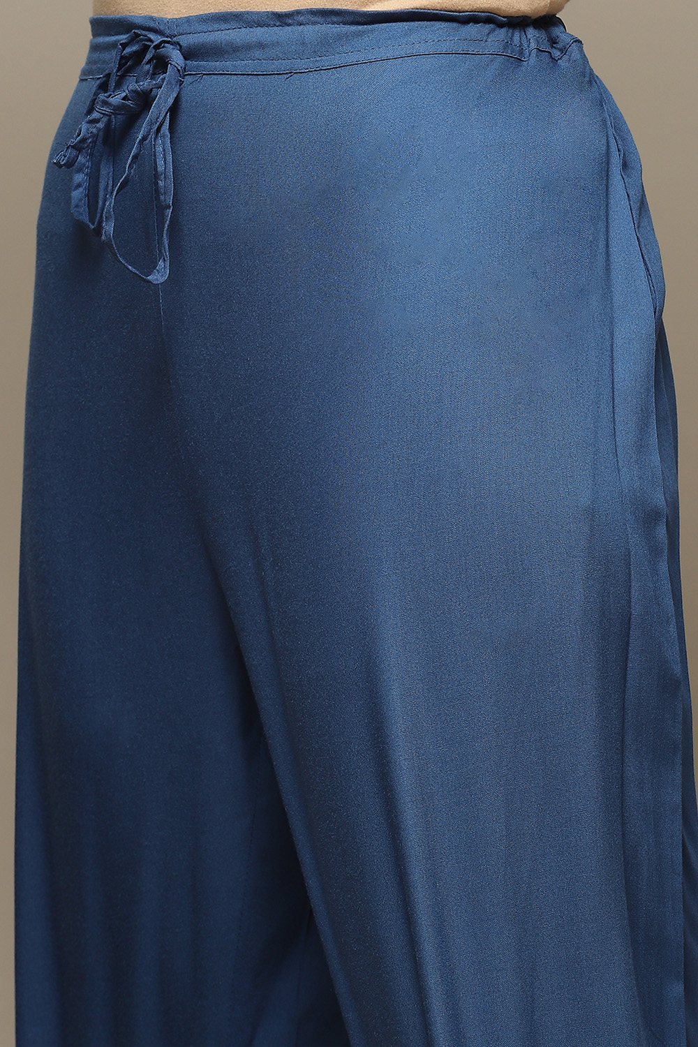 Off White & Blue Rayon Straight Kurta Palazzo Suit Set image number 2