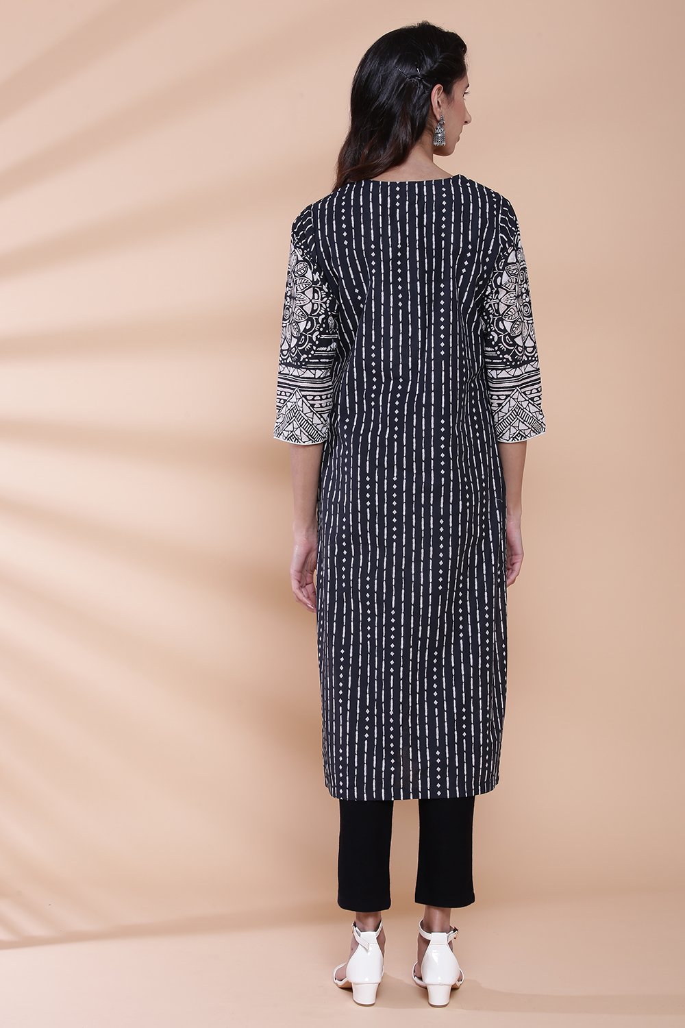 Black Cotton Straight Printed Kurta image number 5