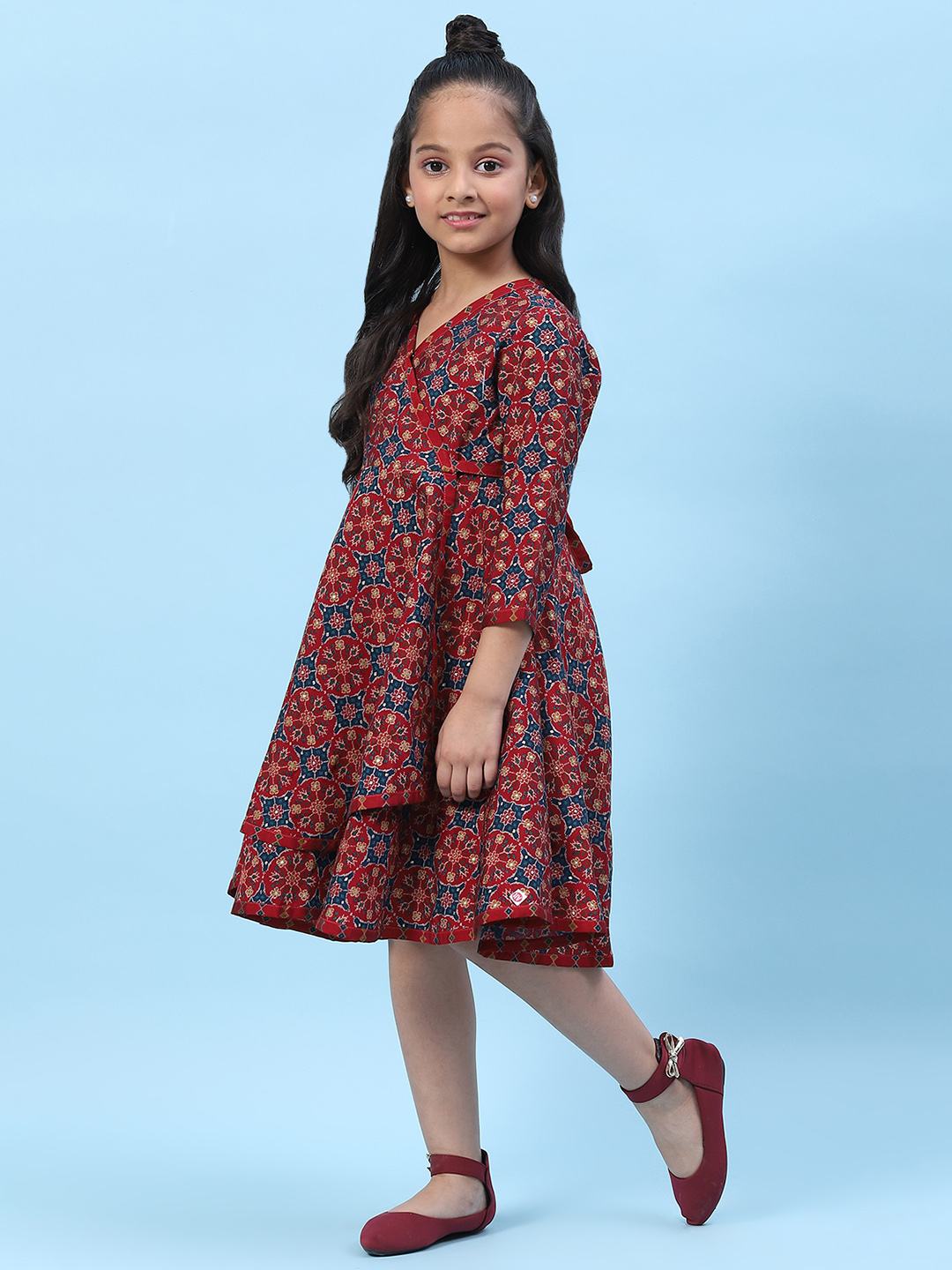Green & Maroon Silk Front Open Printed Dress image number 2