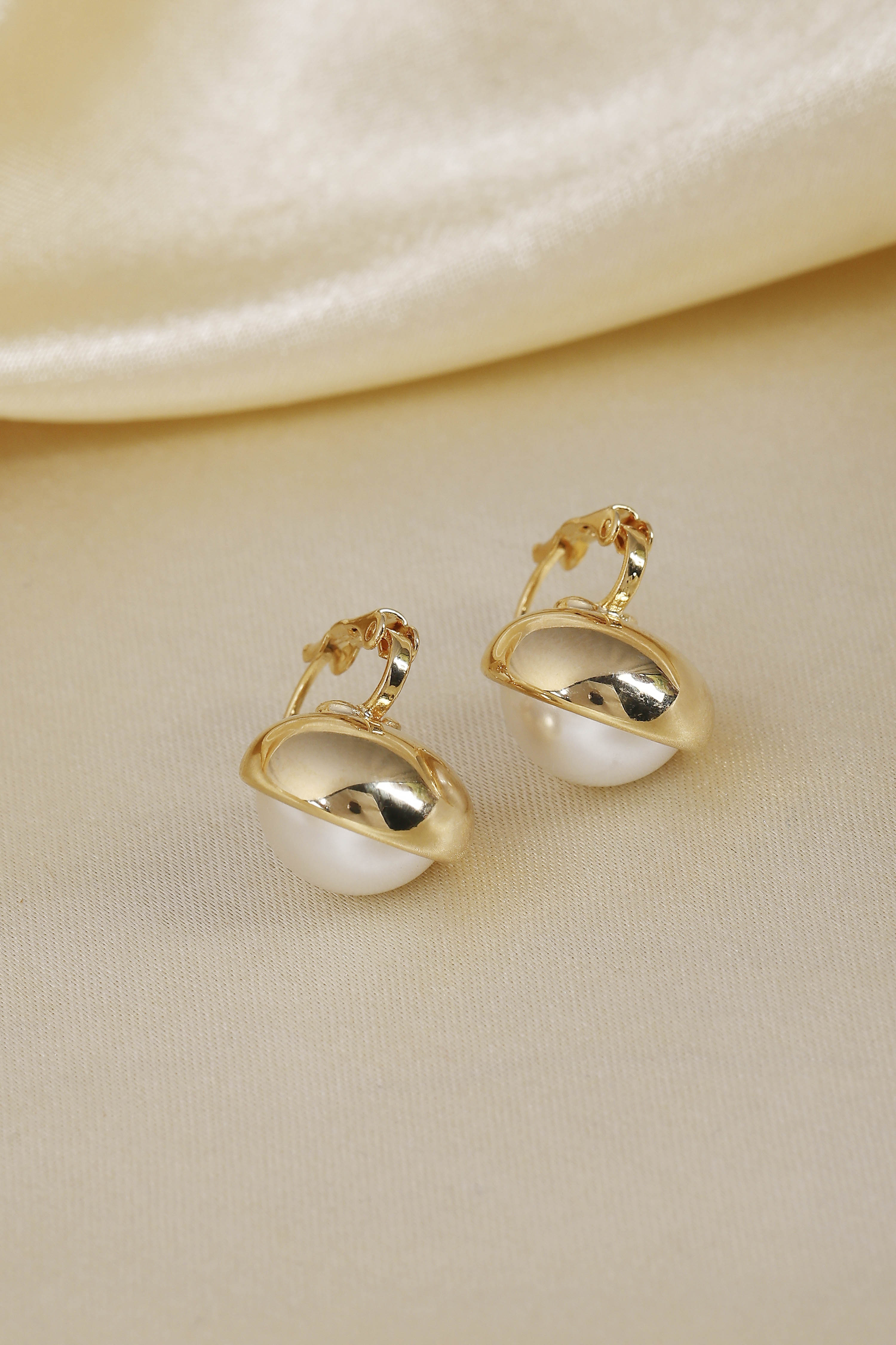 Pearl Embellished Earrings image number 2