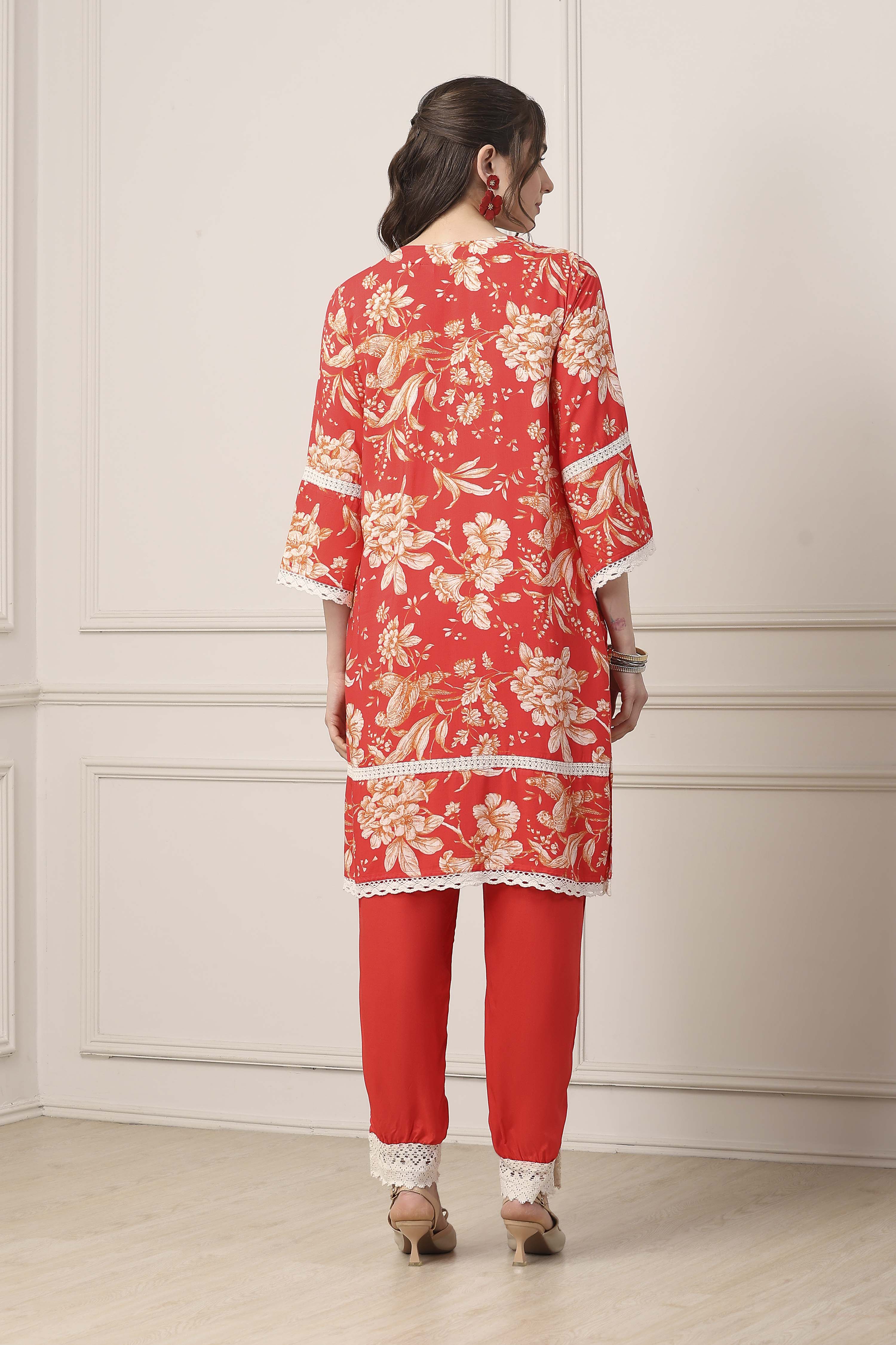 Red Floral Lace Work Straight Suit Set image number 4