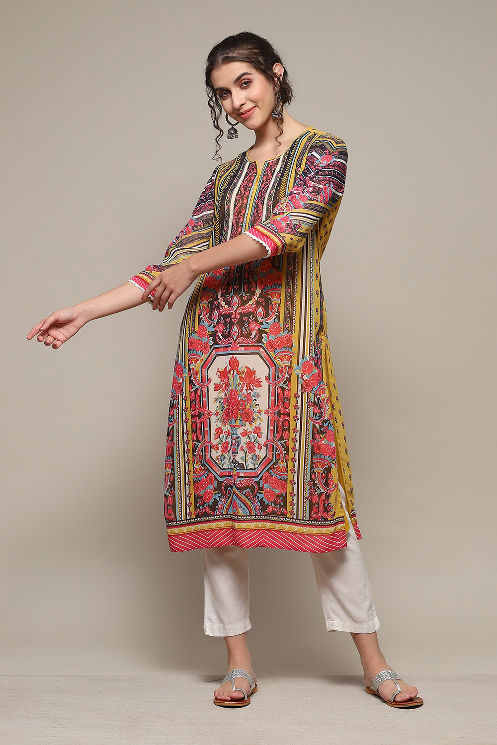 Yellow Polyester Straight Printed Kurta image number 1