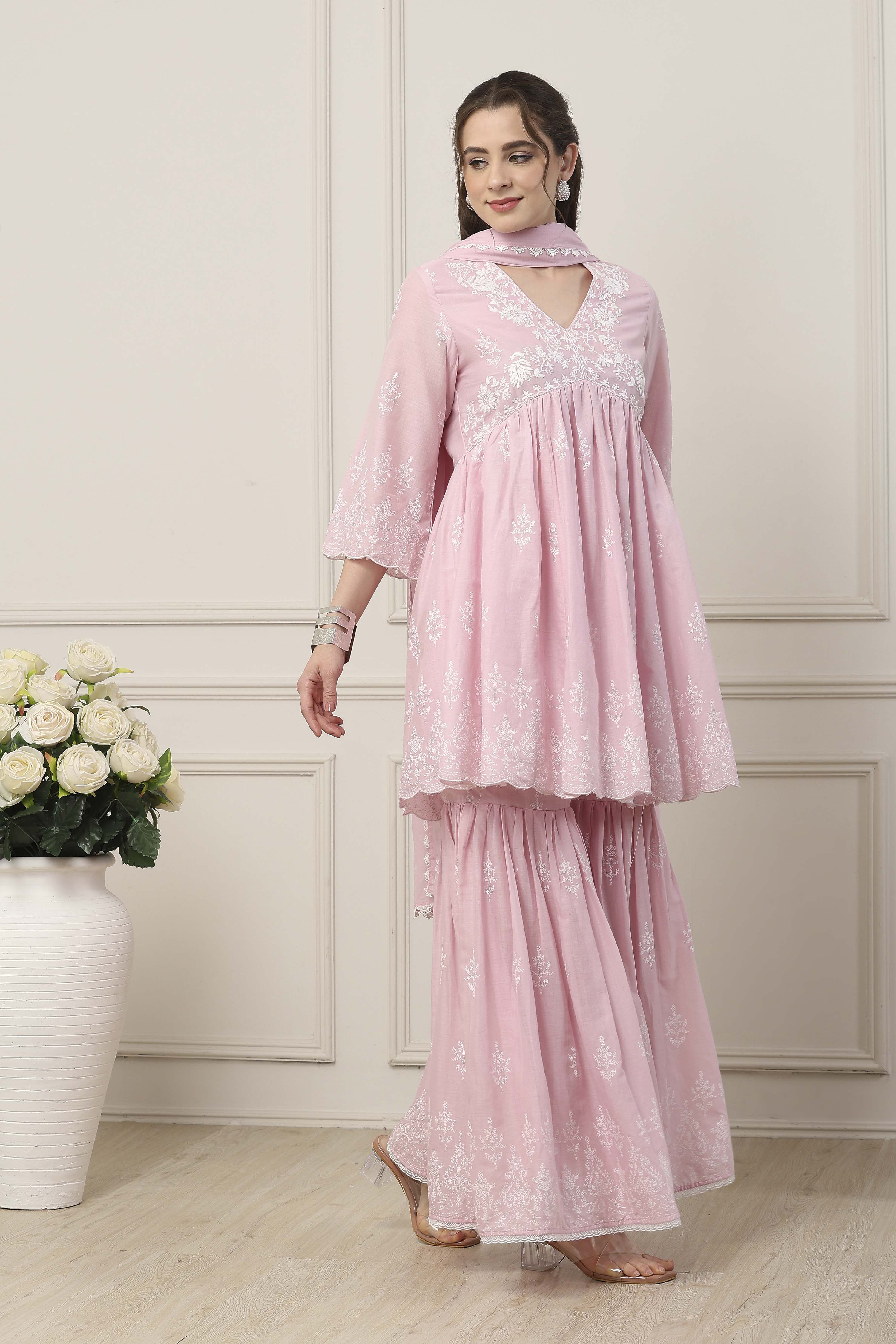 Pink Cotton Gathered Suit Set image number 5