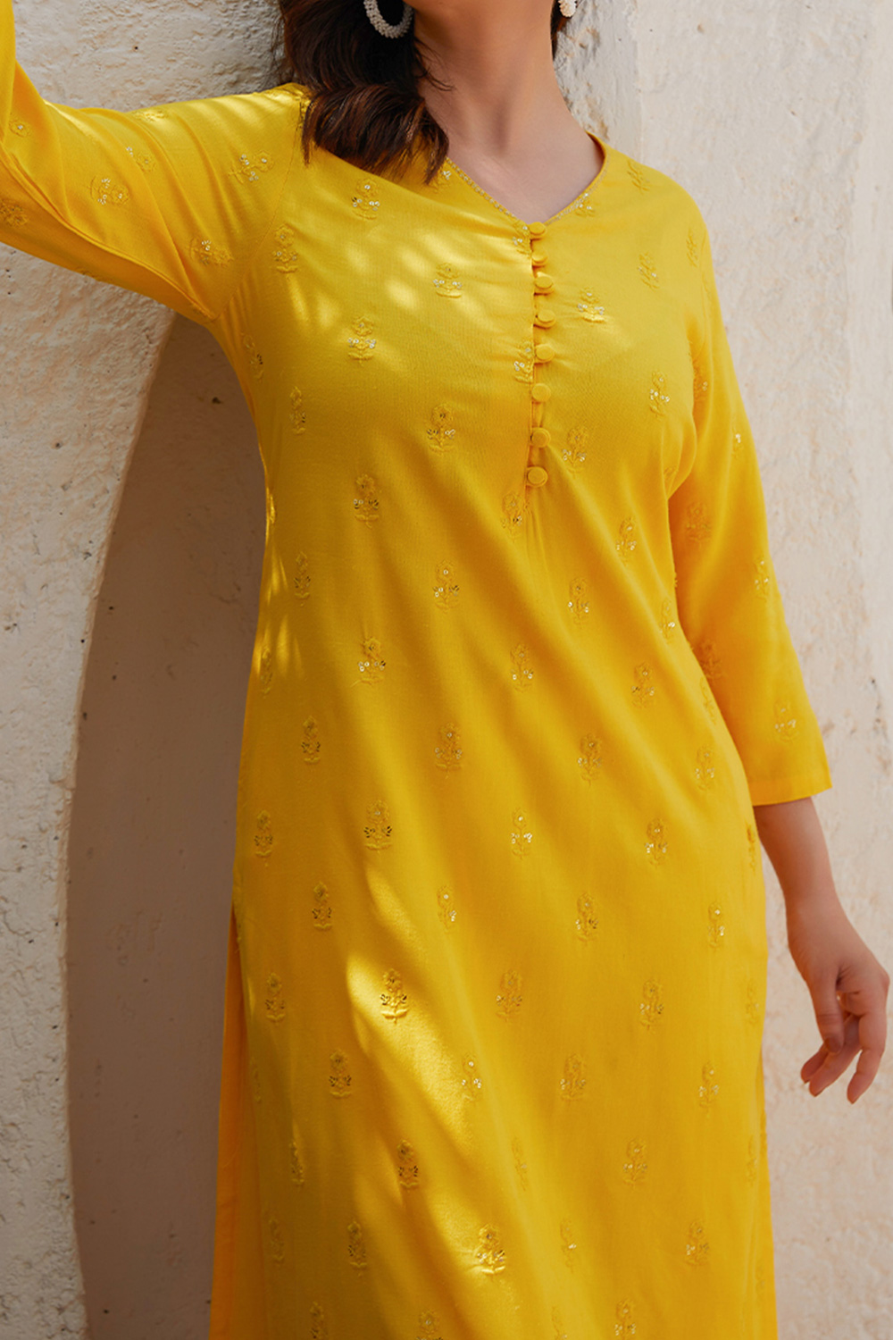 Yellow Rayon Straight Kurta image number 1