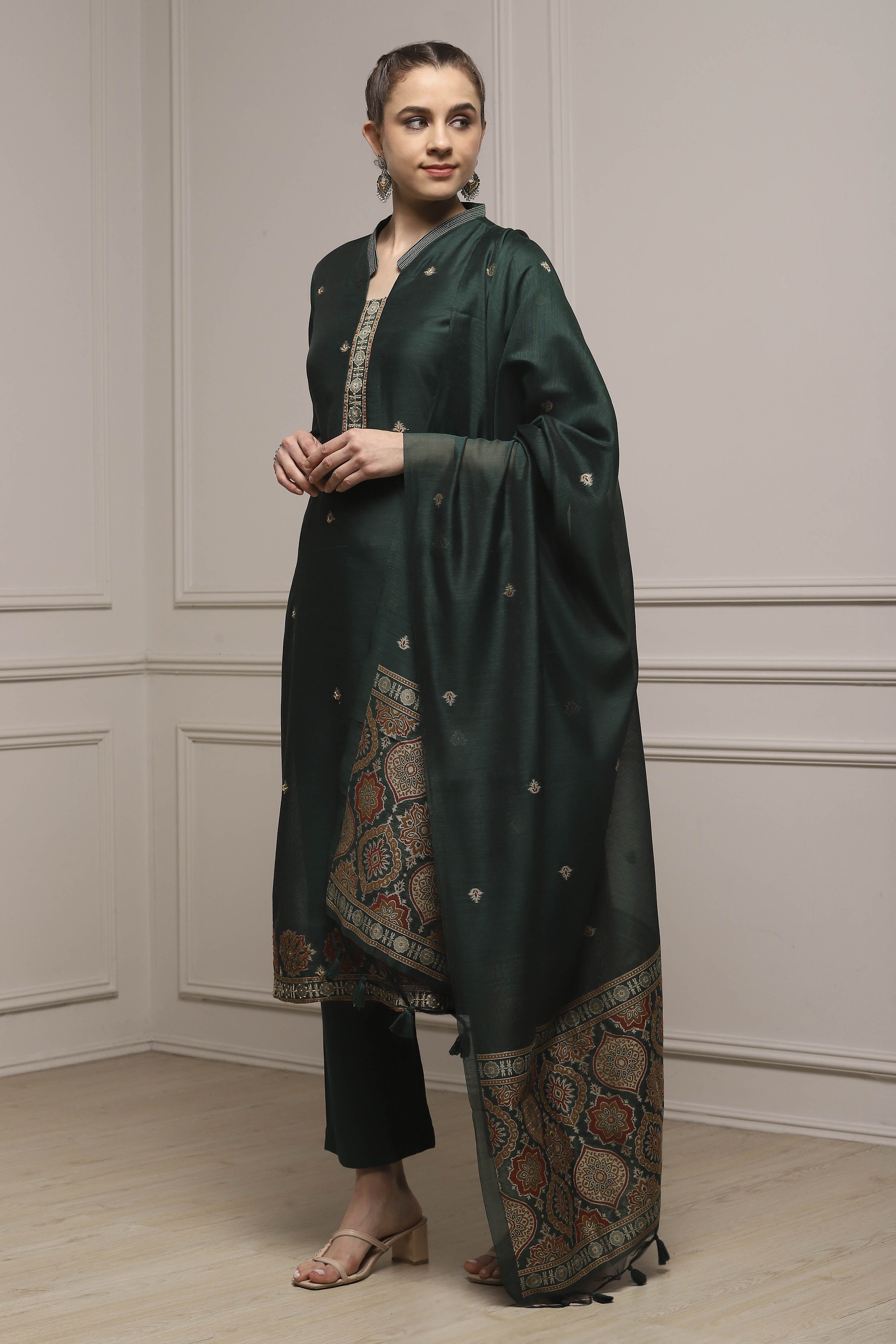 Green Chanderi Blend Handloom Unstitched Suit Set image number 4