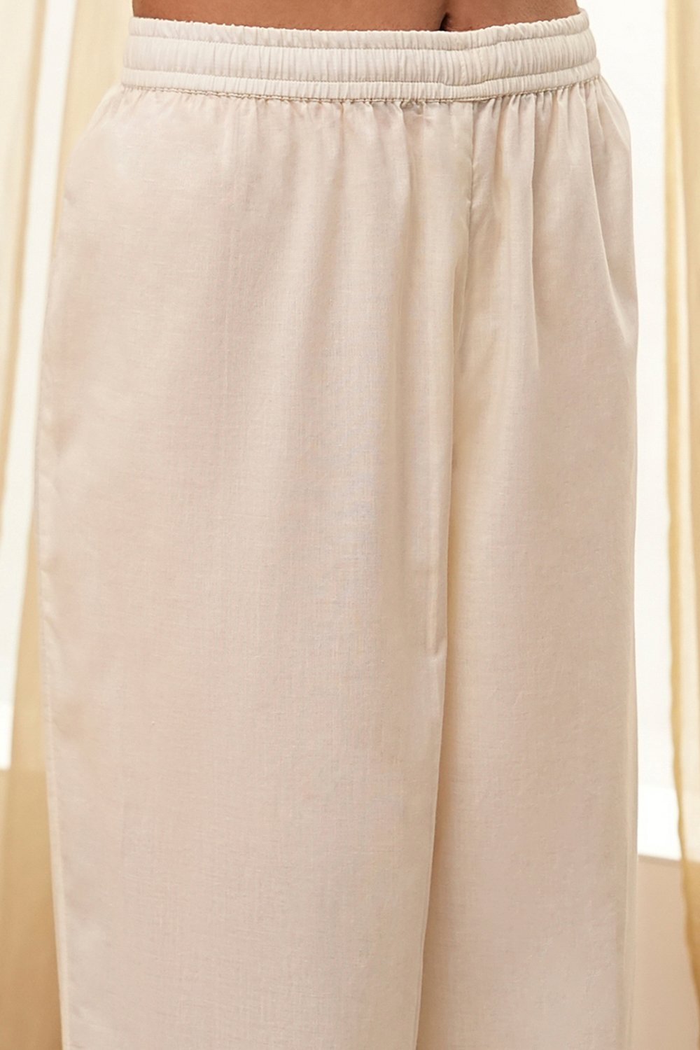 Cream-Colored Cotton Foil Printed Kalidar Suit Set image number 2