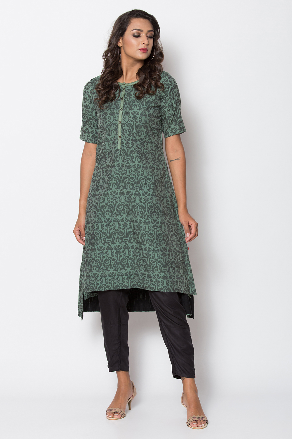 Green Cotton A-Line Yarndyed Kurta image number 2