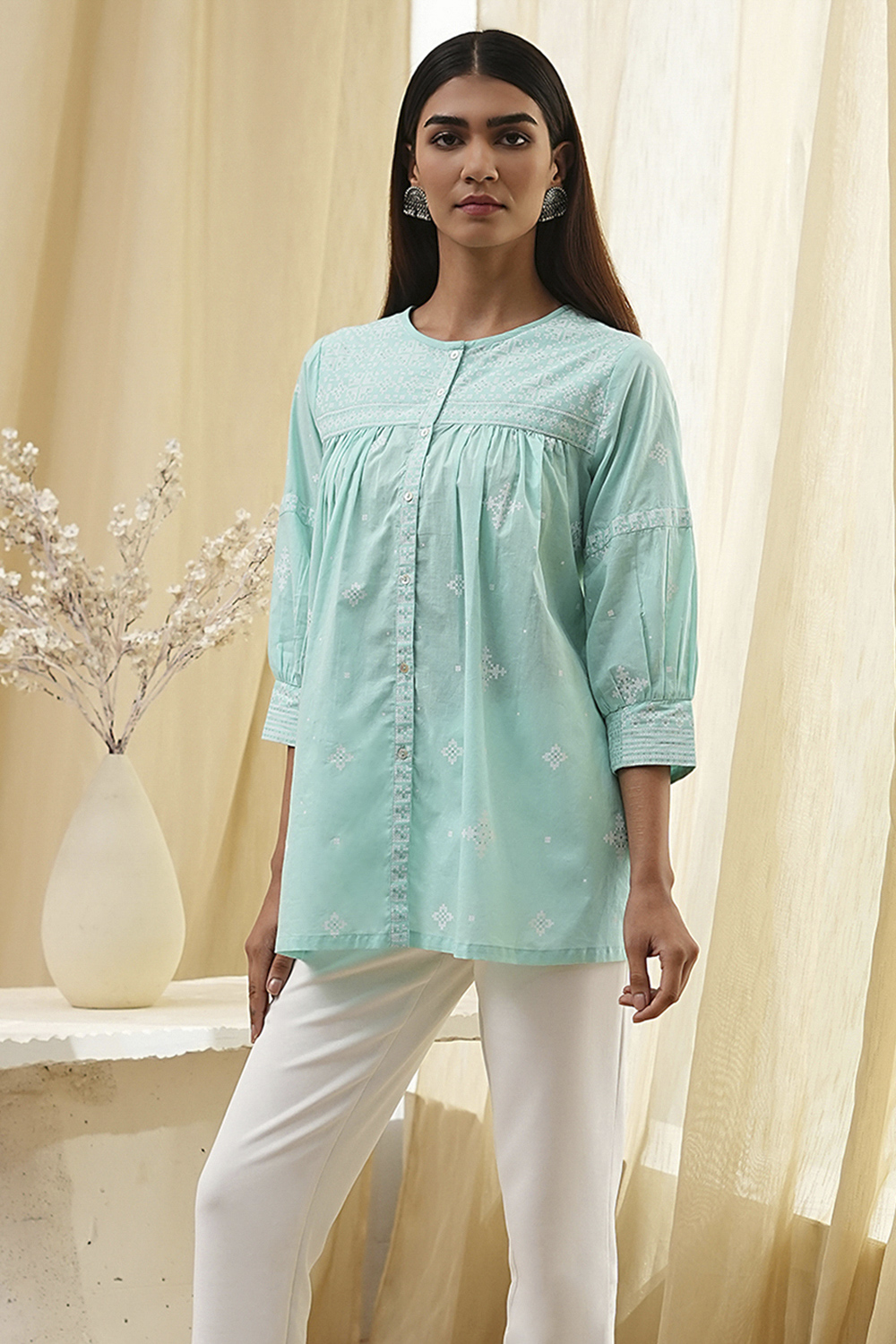 Aqua Cotton Straight Shirt-Style Short Kurta image number 2