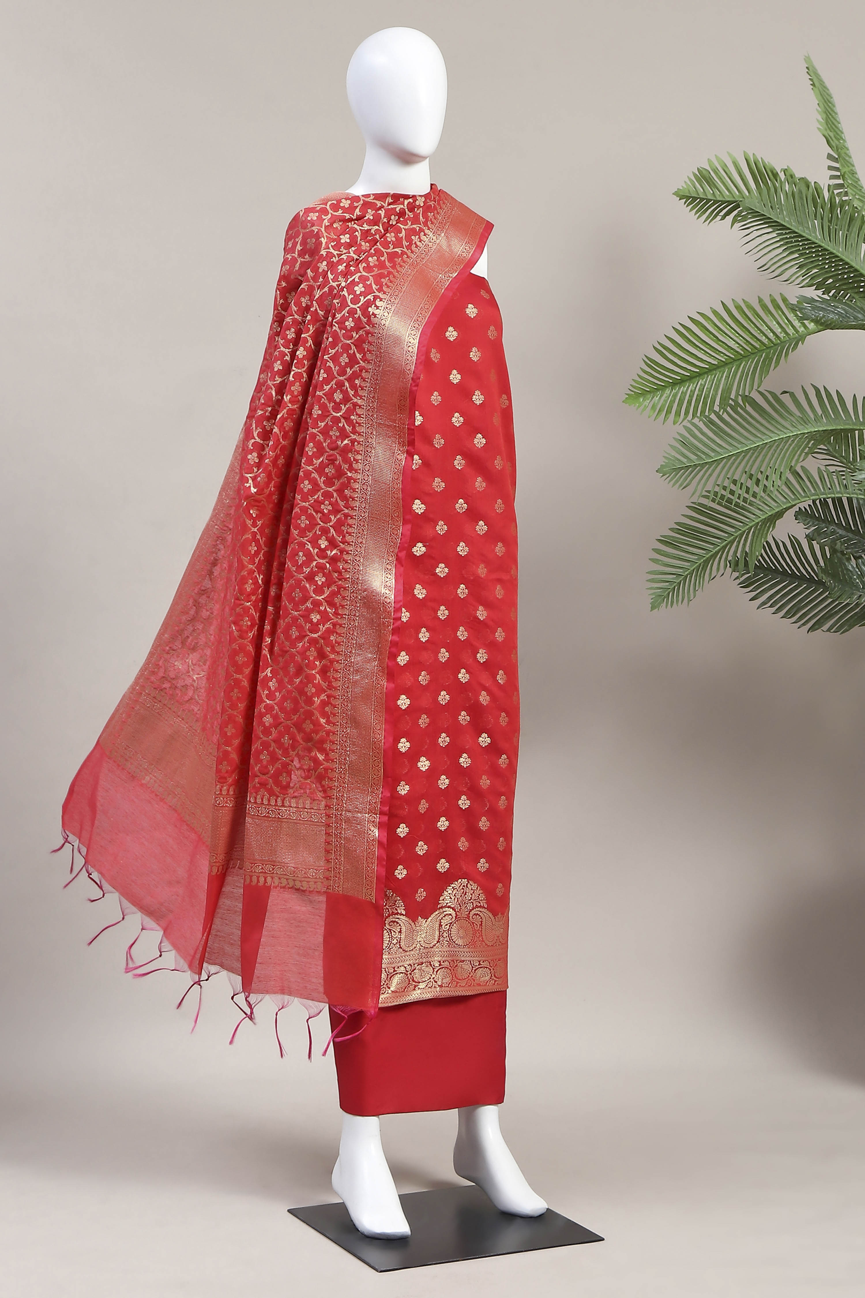Pink Cotton Printed Embroidered Unstitched Suit Set image number 4