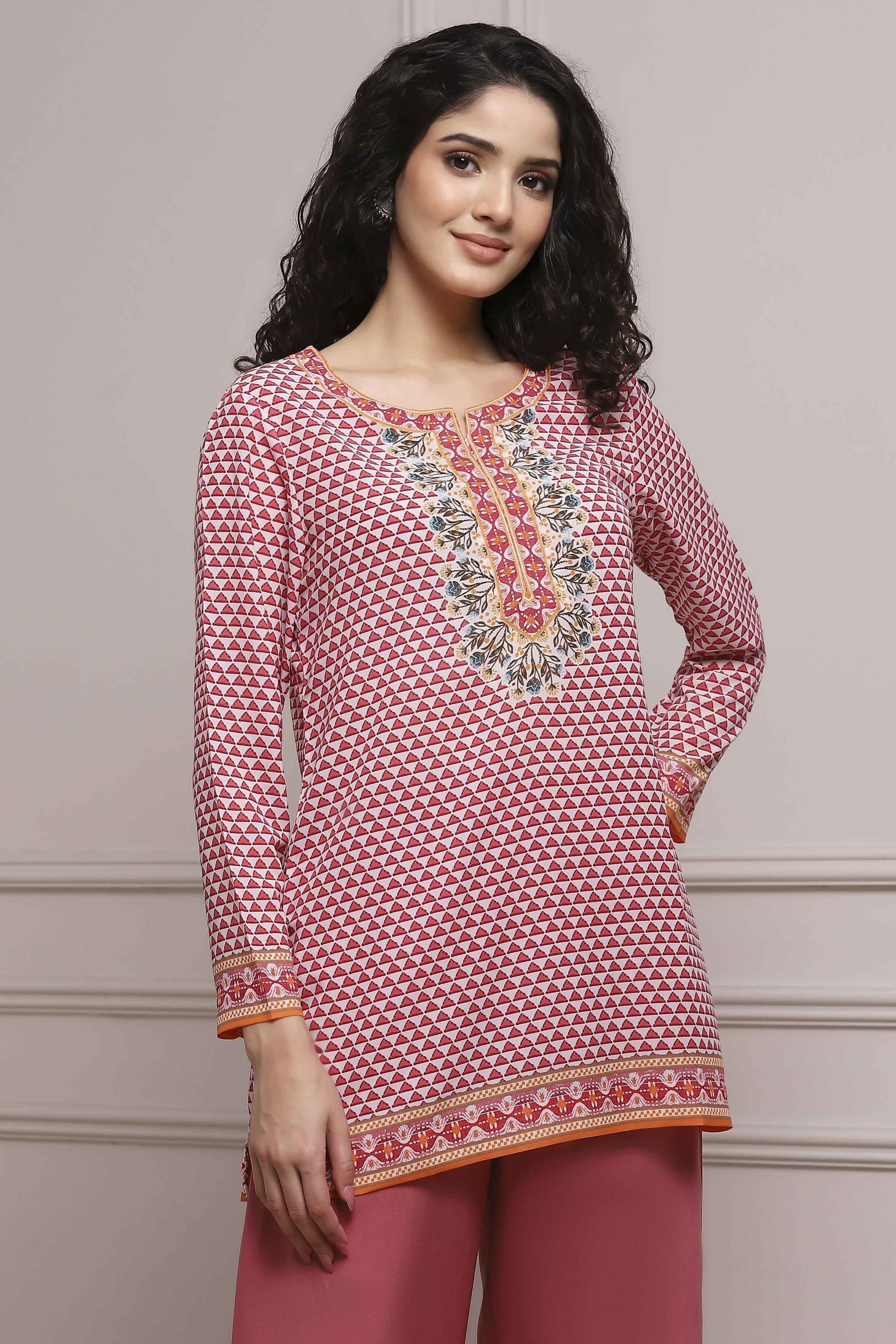 Red Art Silk Regular Kurta image number 4