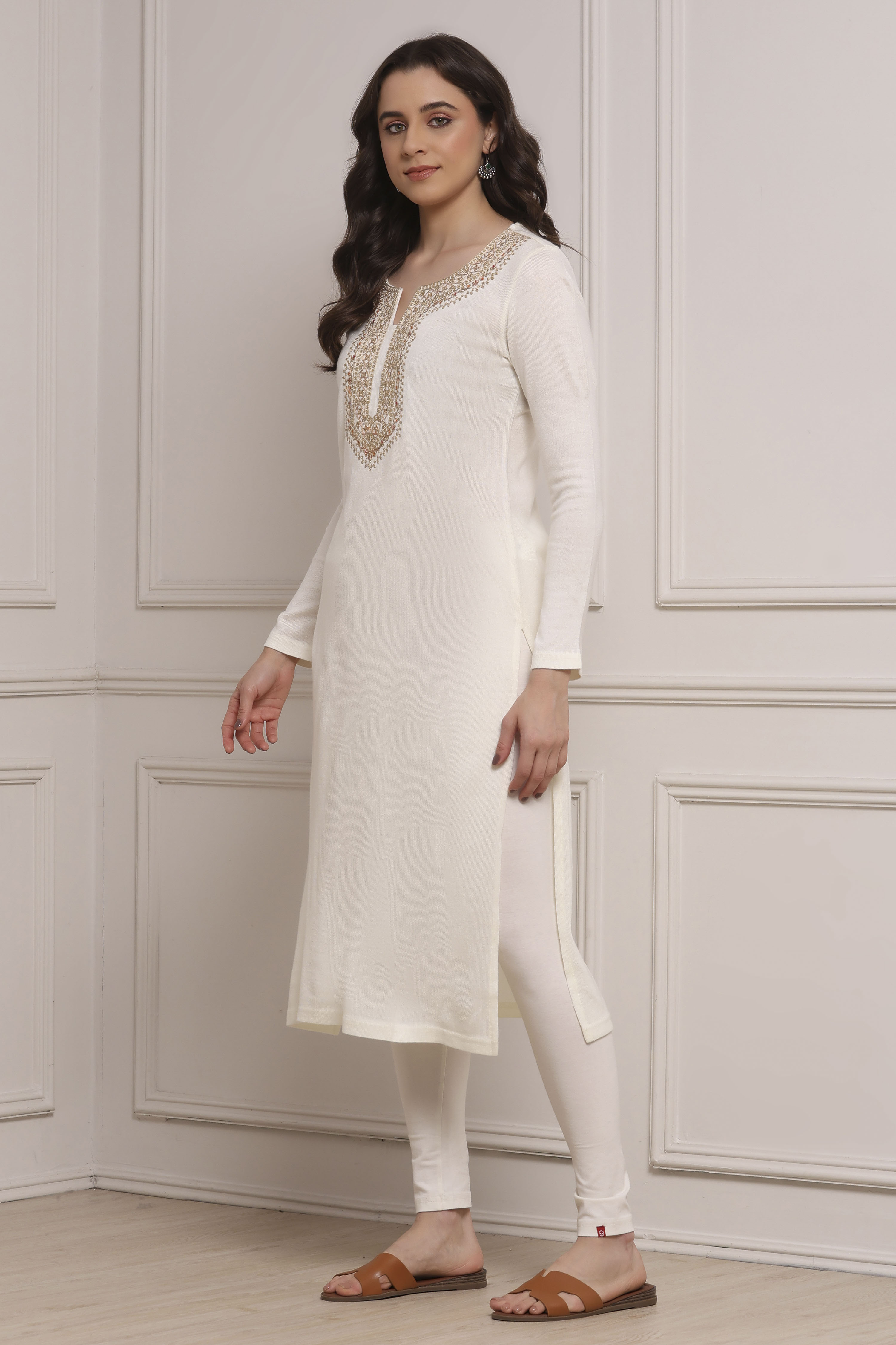 Black Acrylic Straight Dyed Kurta image number 2