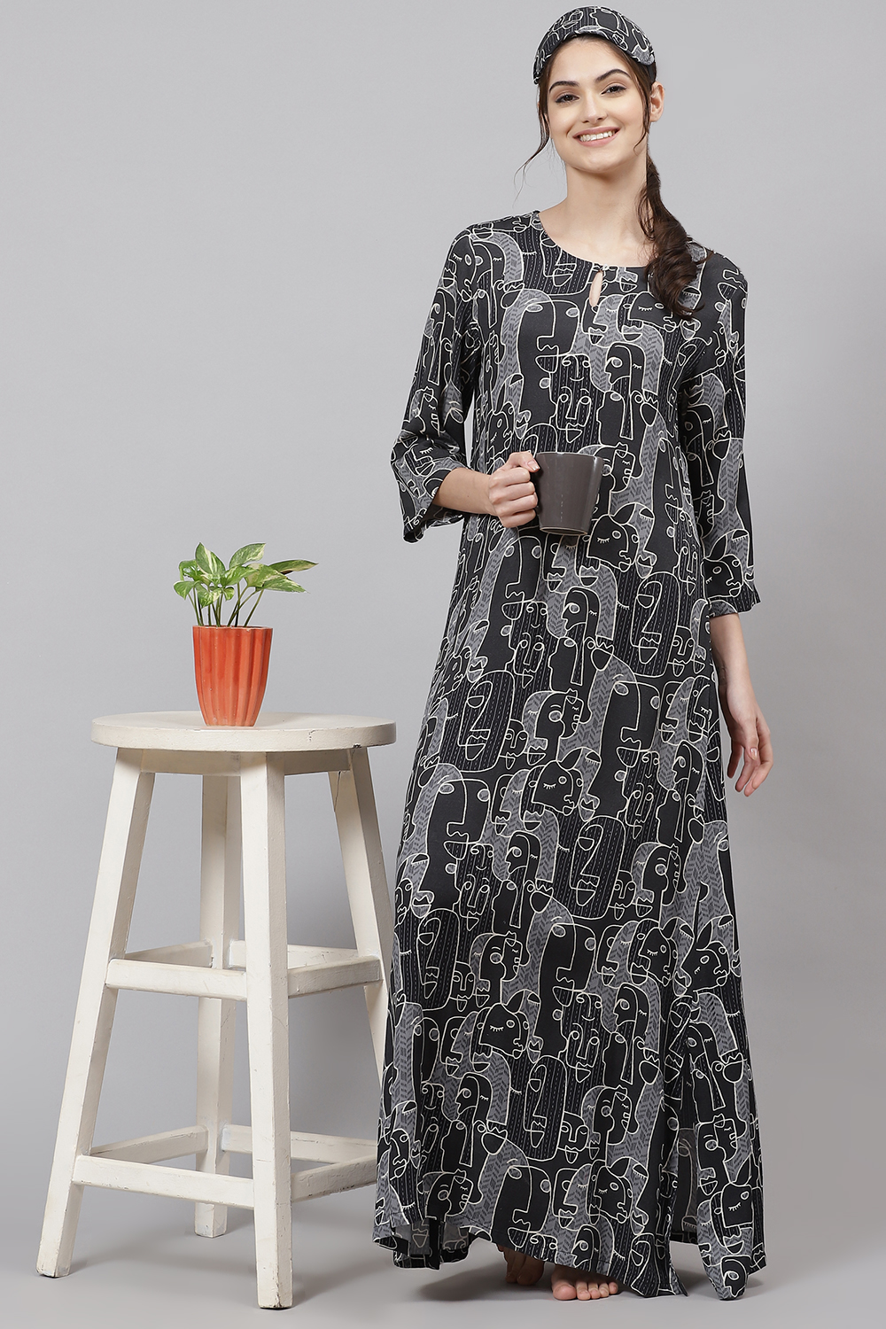 Black Straight Viscose Two Piece Printed Sleepwear Set image number 4