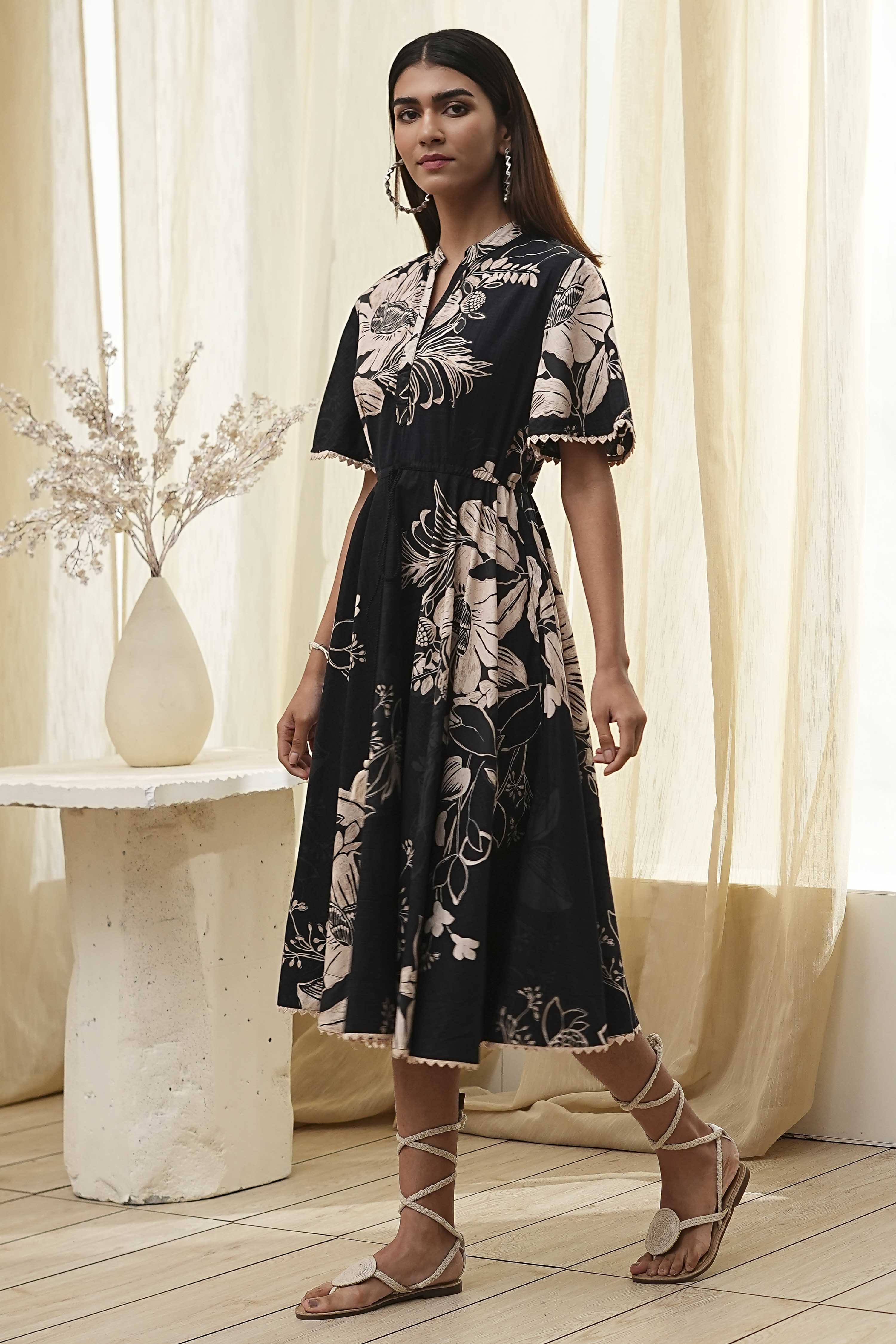 Black Cotton Floral Flared Dress image number 2