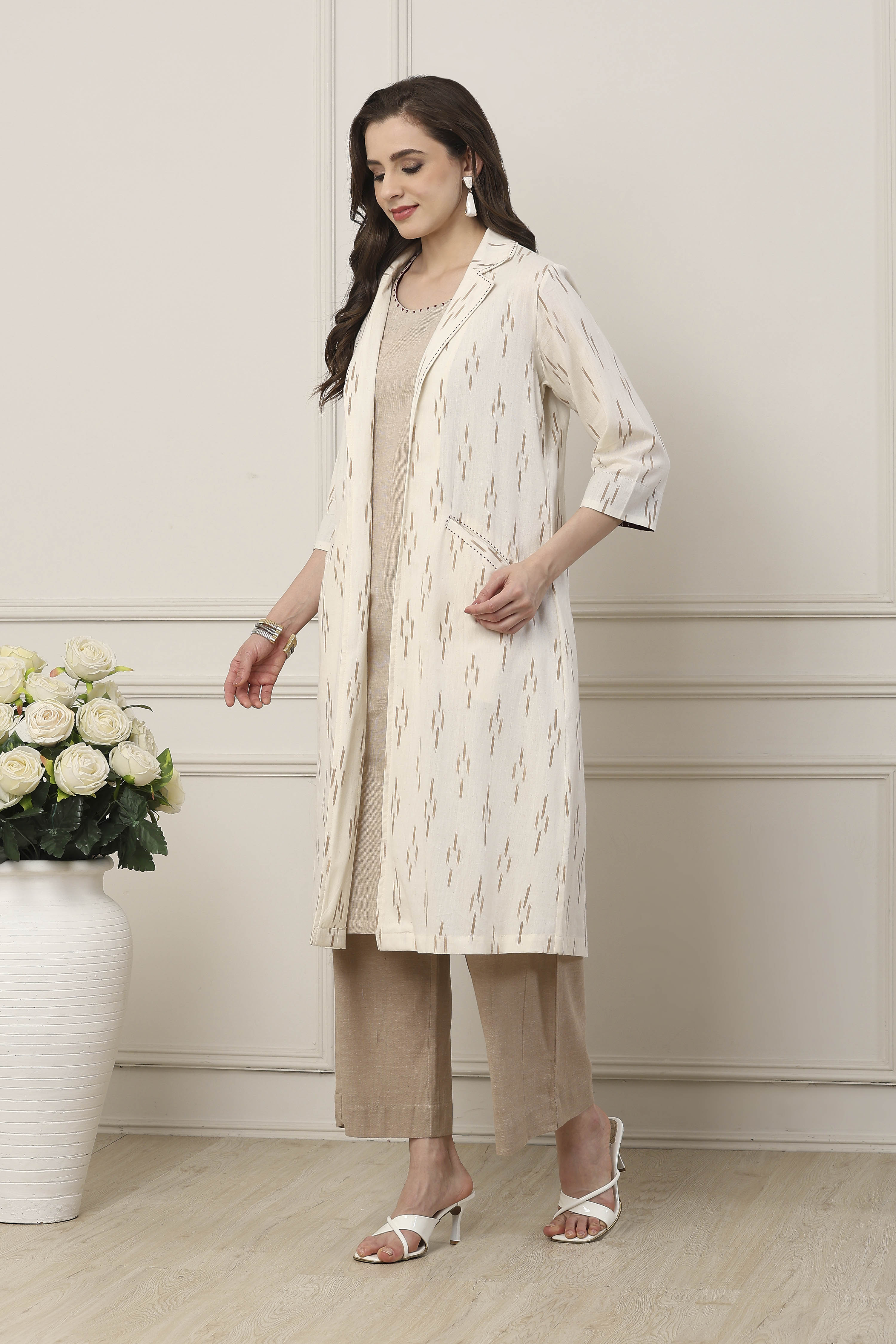 Off White Cotton Regular Fusion Set image number 3