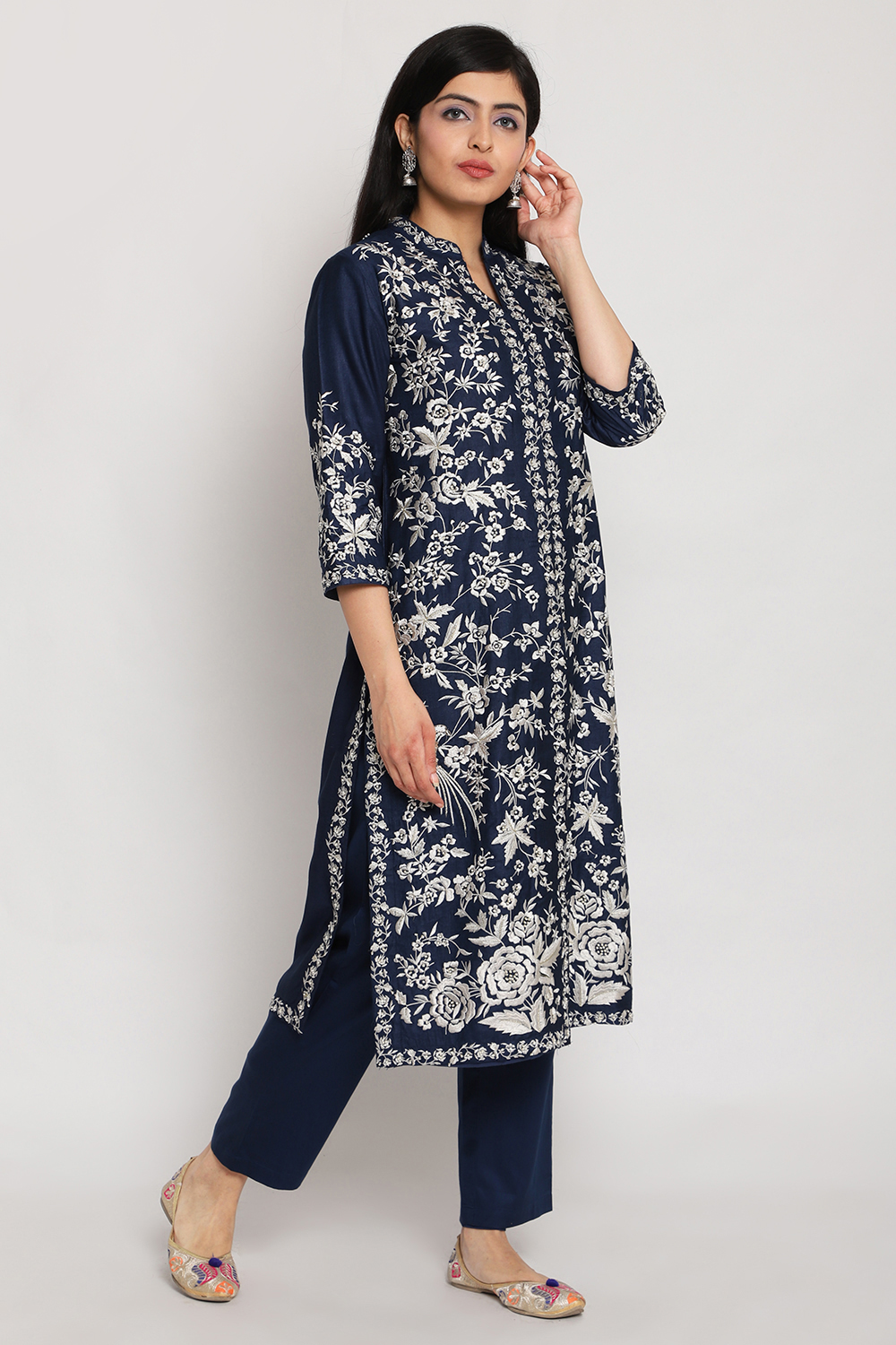 Blue Viscose Silk Front Open Kurta Regular Pant Suit Set image number 4