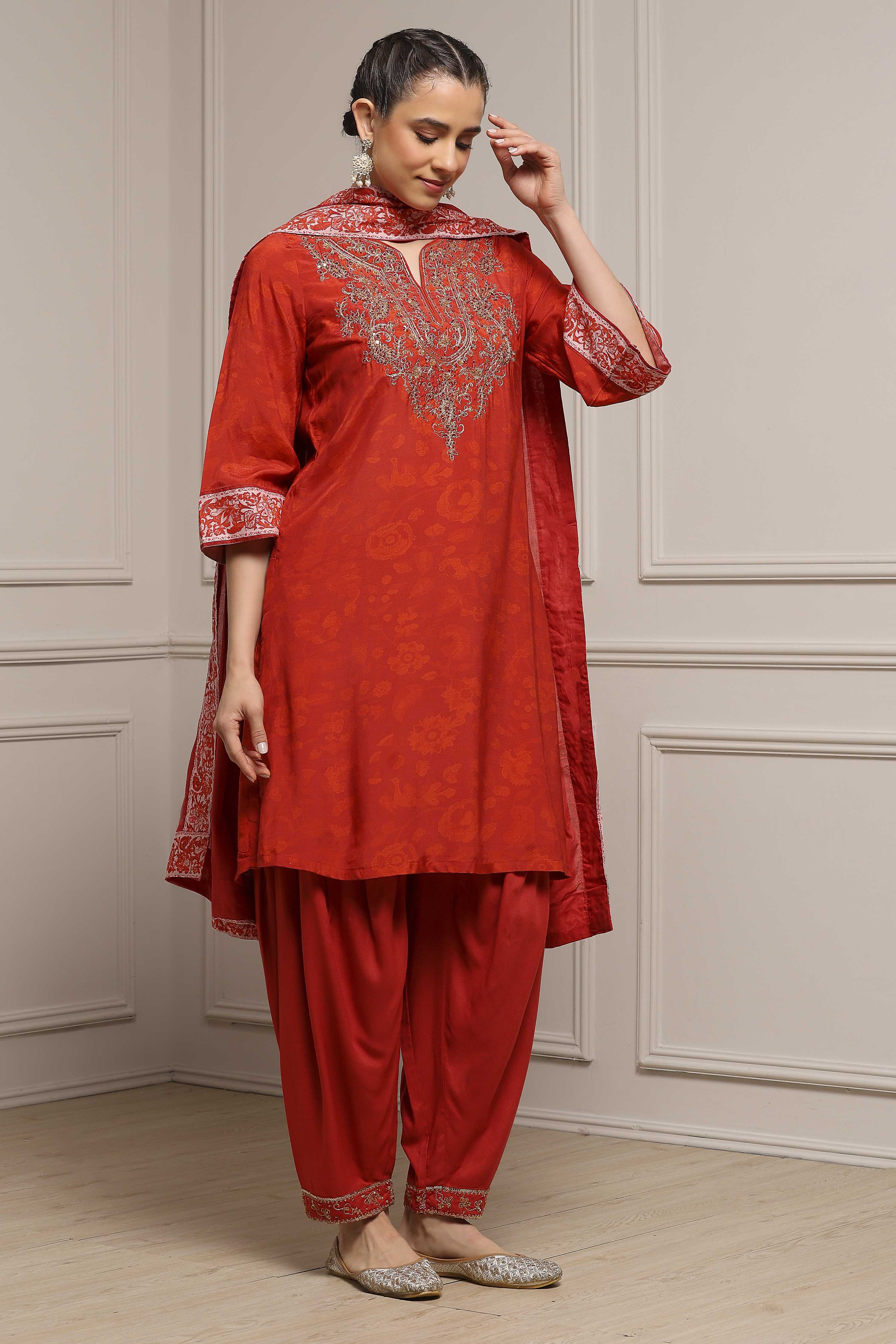 Burnt Orange Viscose Blend Straight Printed Suit Set image number 5