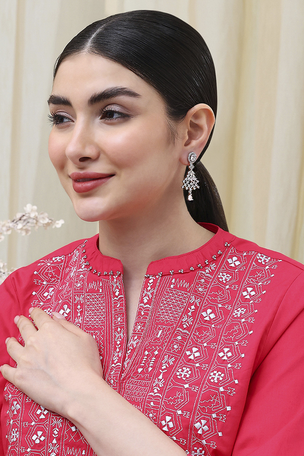 White Alloy Drop & Danglers image number 3