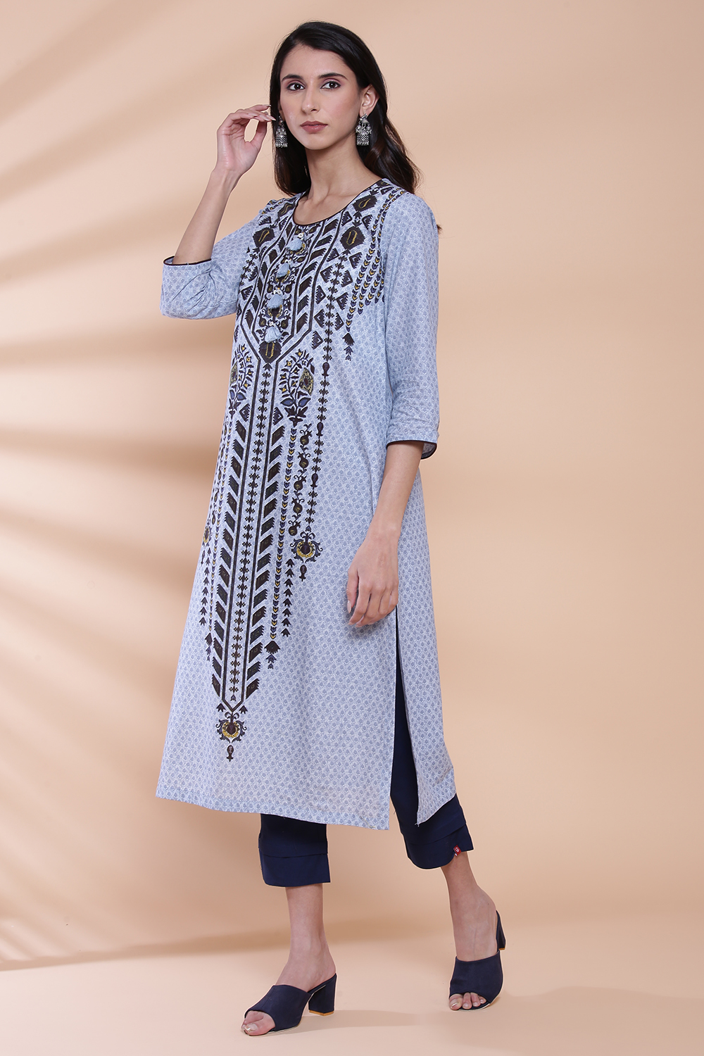 Blue Cotton Straight Printed Kurta image number 2