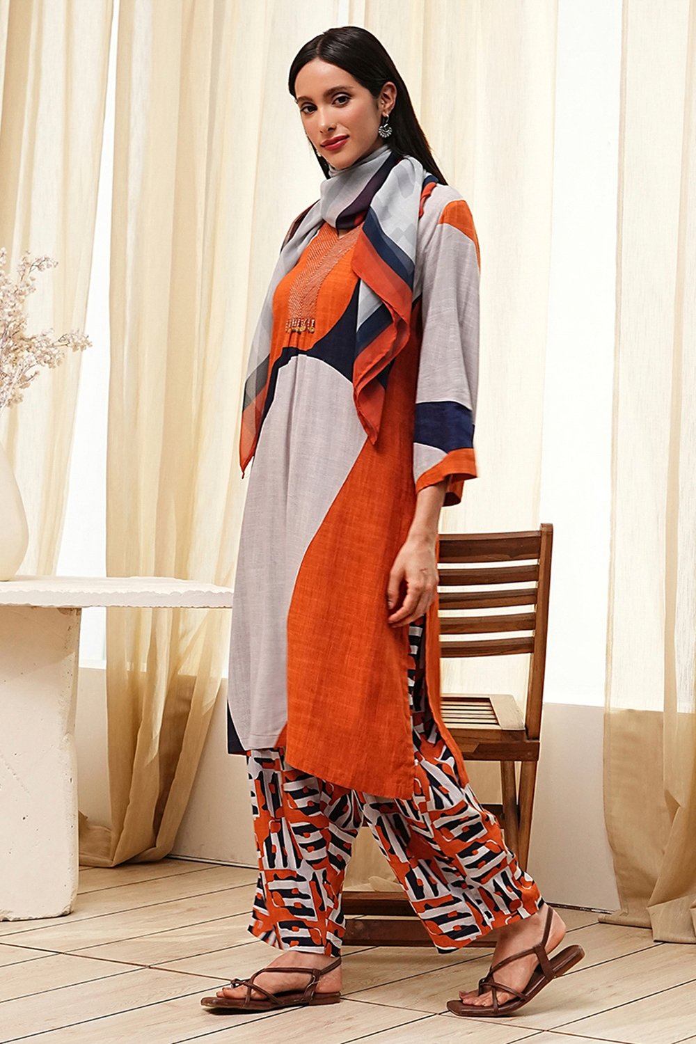 Orange and Beige Printed Straight Suit Set image number 6