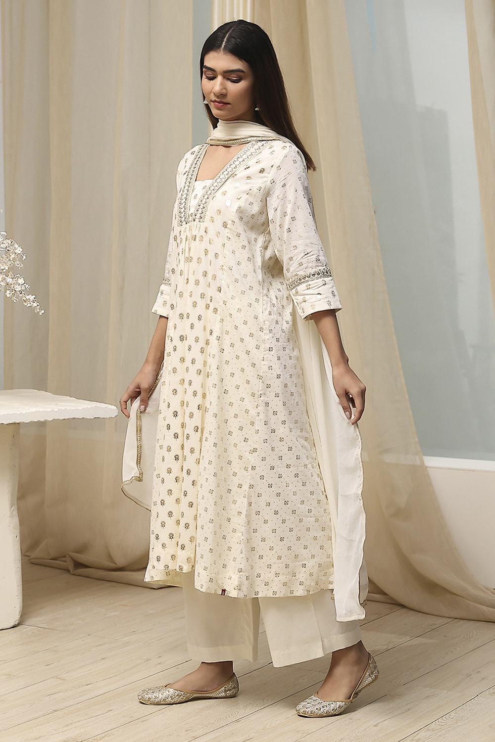 Fuchsia Cotton Printed Gathered Suit Set image number 3