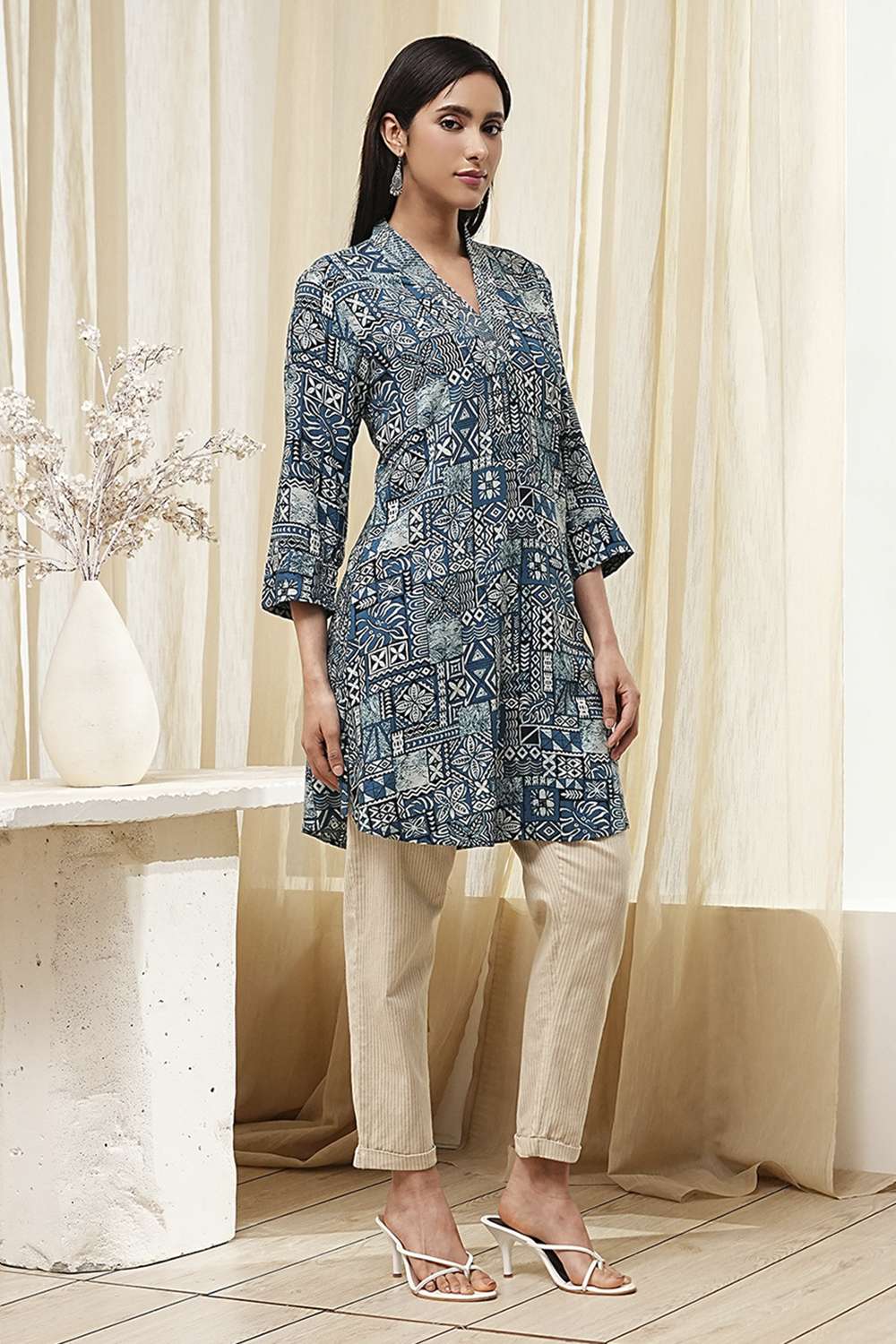 Teal Straight Short Kurta image number 4