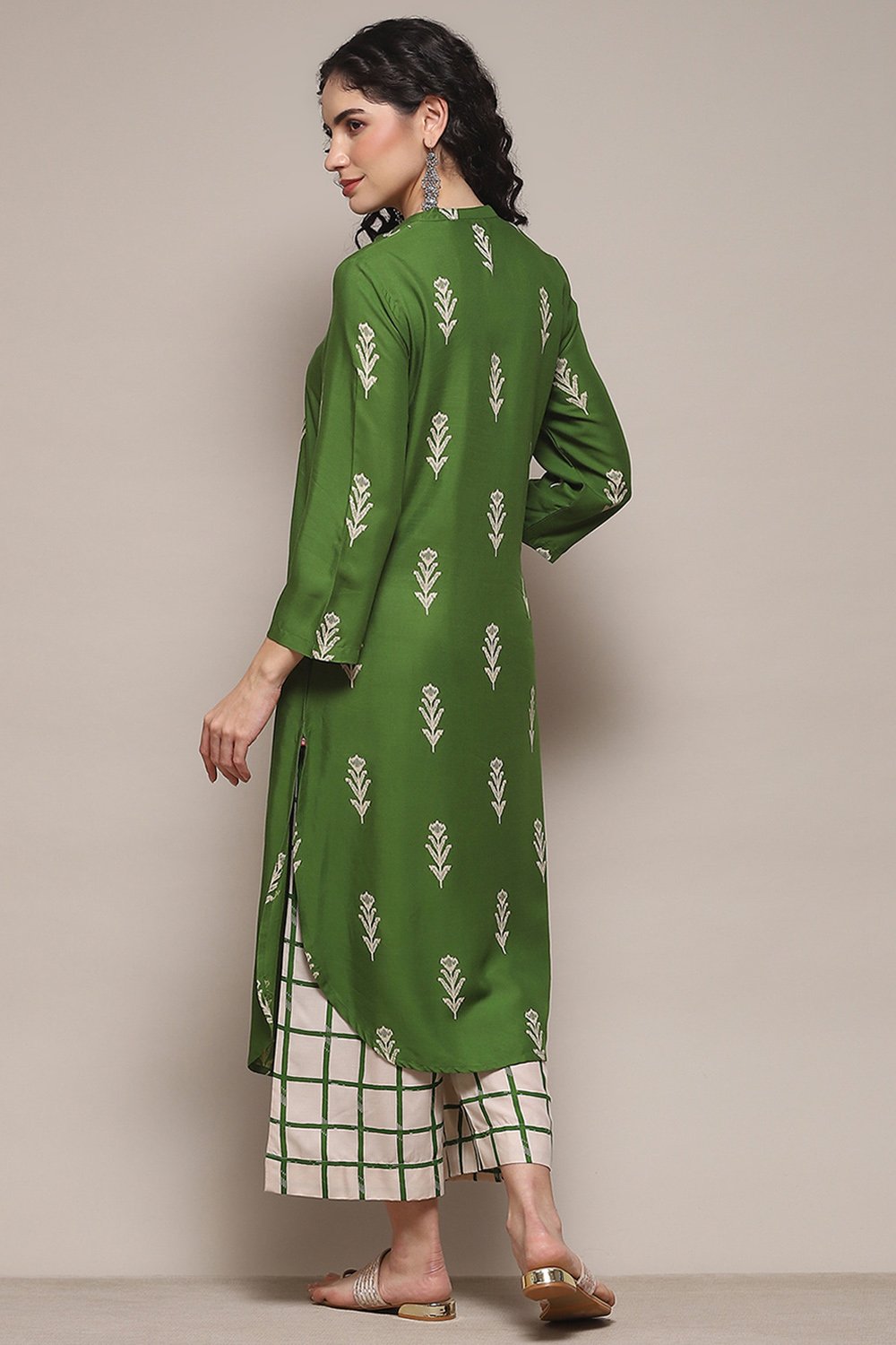 Green Rayon flax Straight Kurta Palazzo Suit Set image number 4