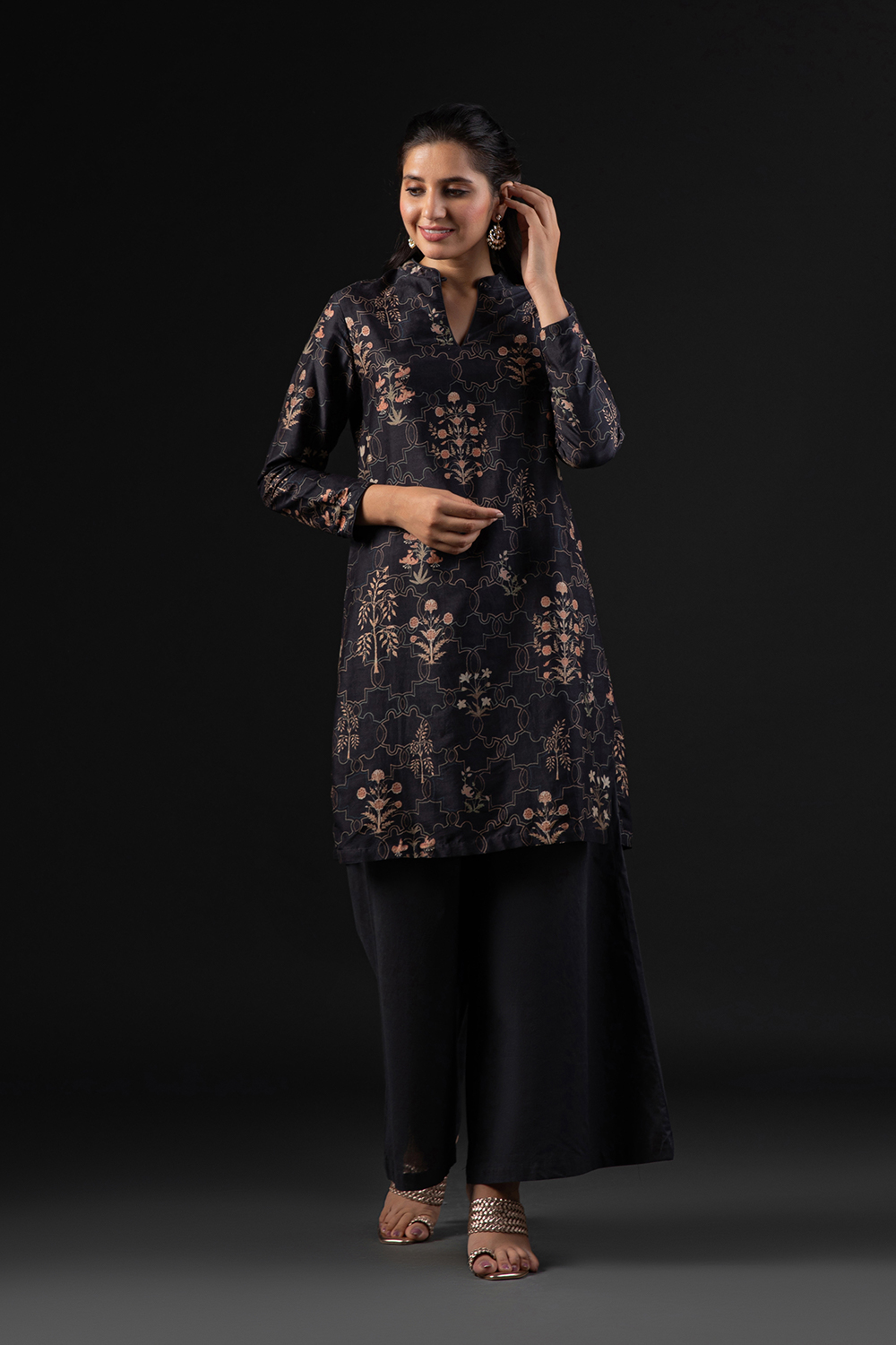 Rohit Bal Black Cotton Silk Straight Printed Kurta Set image number 9