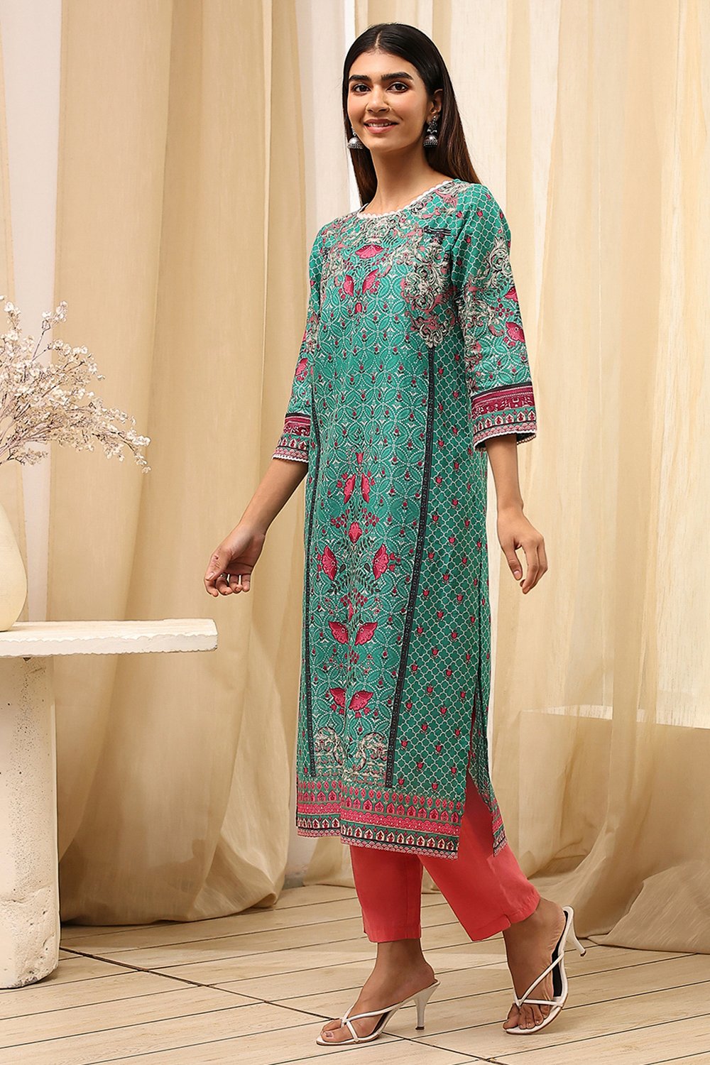 Green Cotton Printed Straight Kurta image number 2