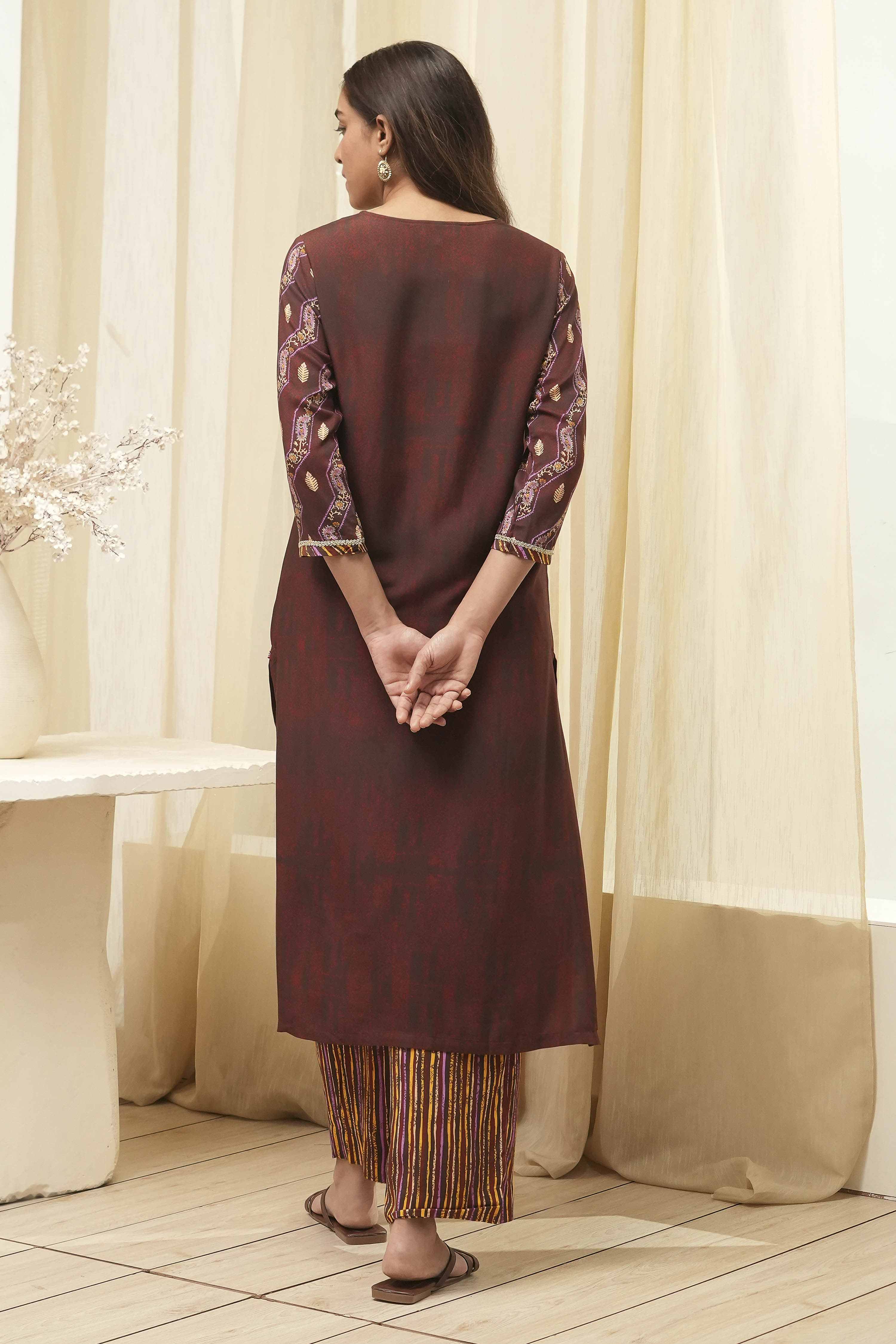 Maroon Cotton Straight Kurta Palazzo Suit Set image number 4