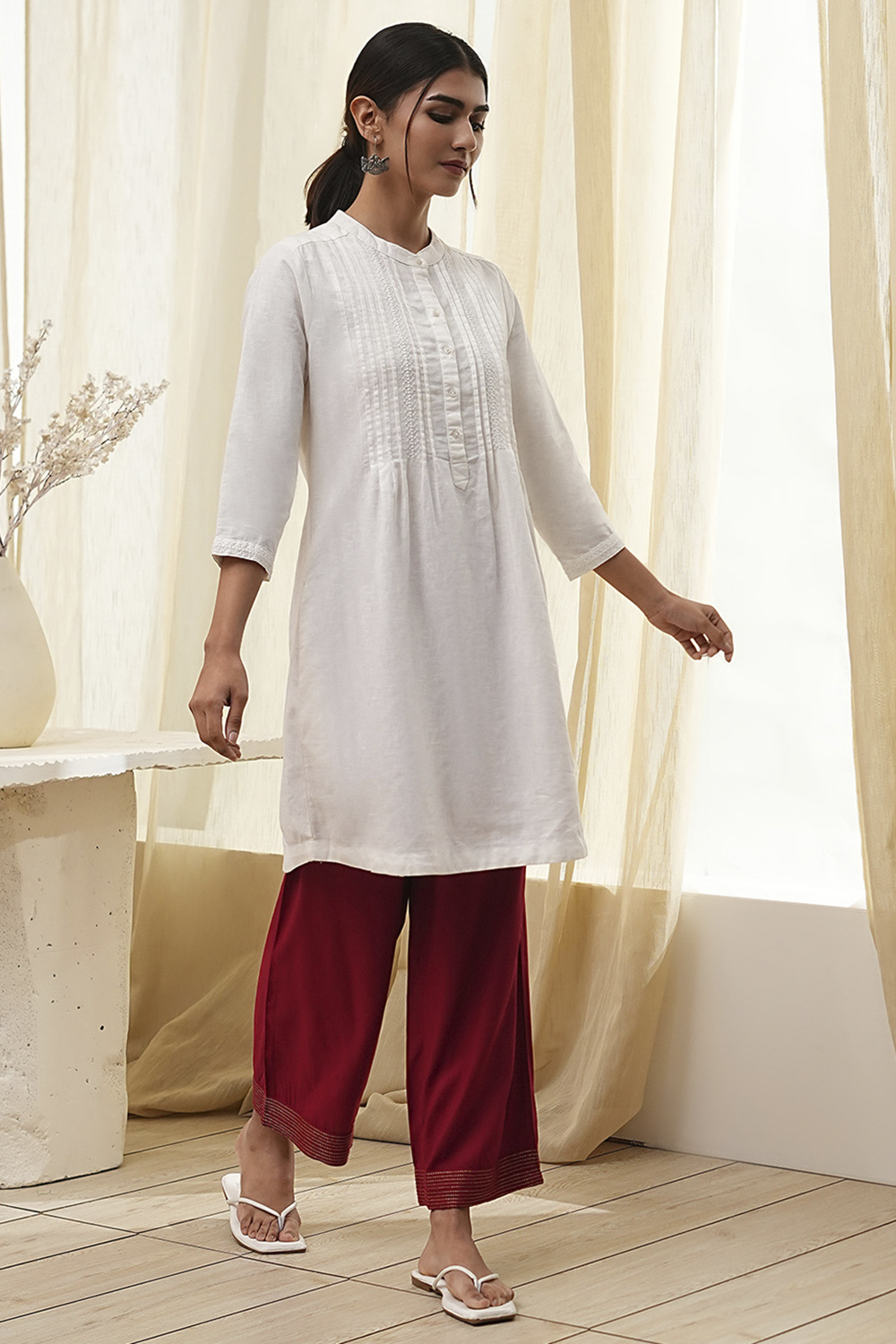 Red Solid Straight Palazzos image number 0