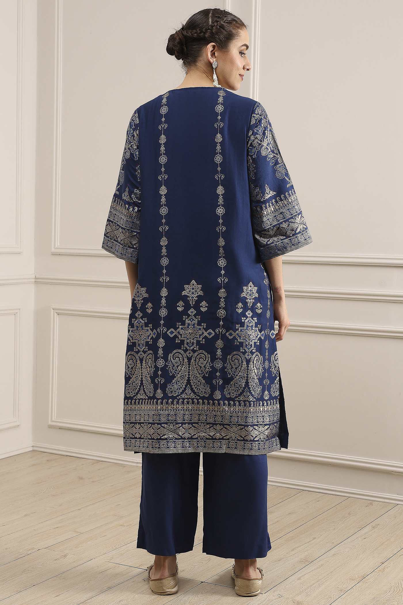 Blue Printed Straight Suit Set image number 4