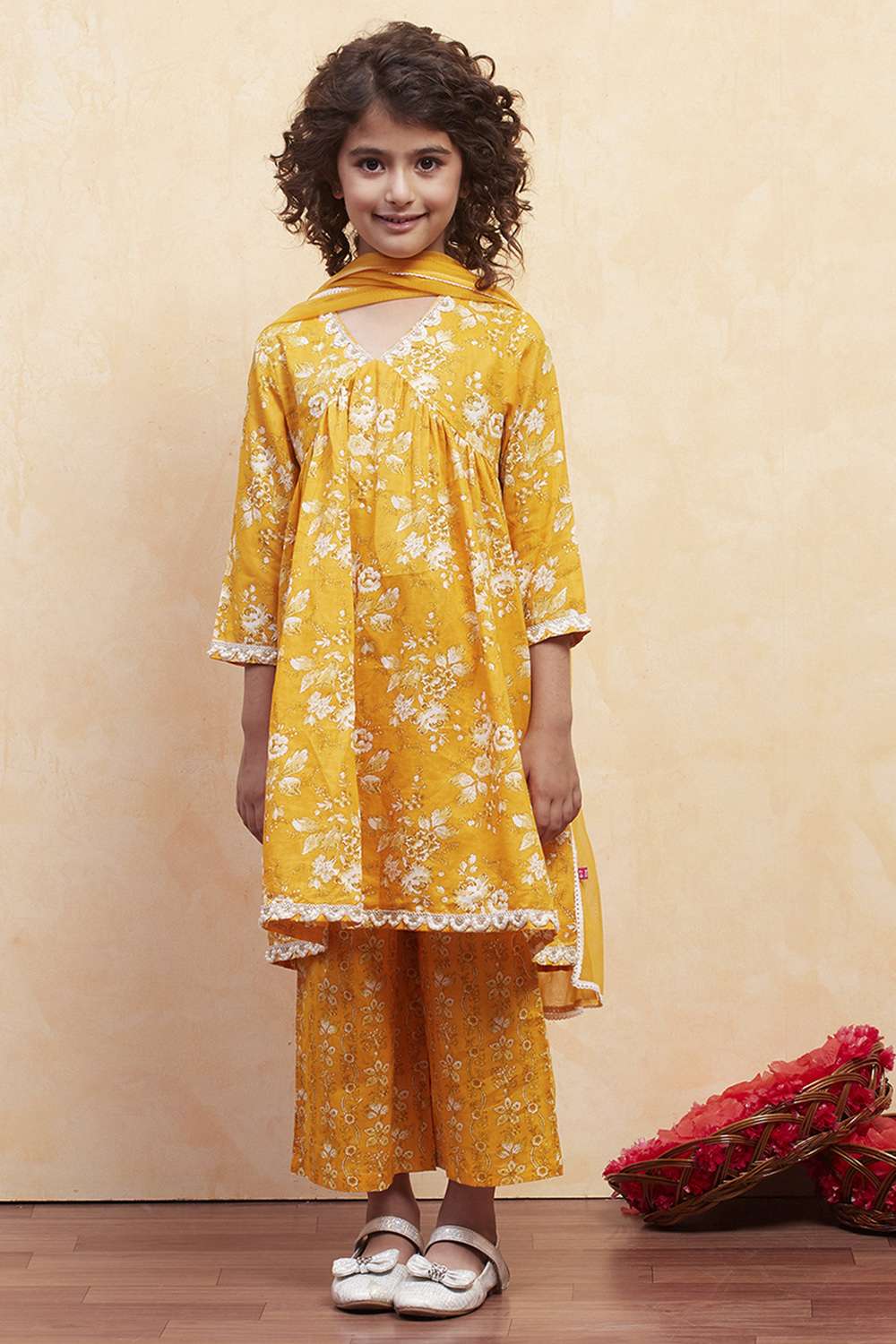 Yellow Cotton Gathered Suit Set image number 6