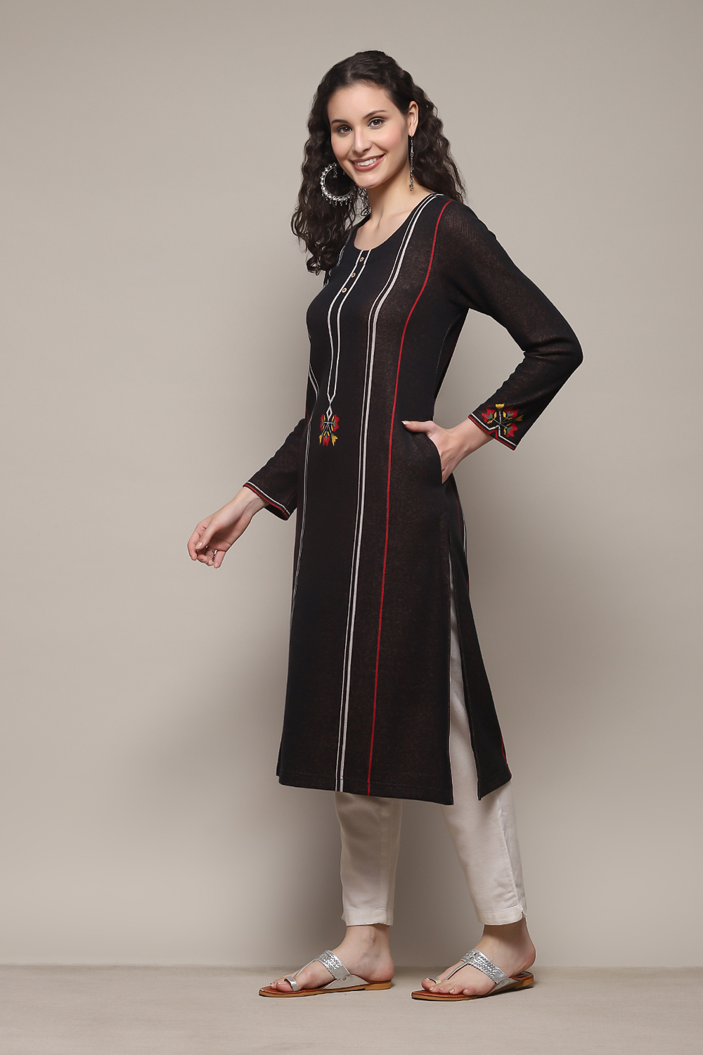 Black Polyester Straight Yarndyed Kurta image number 3