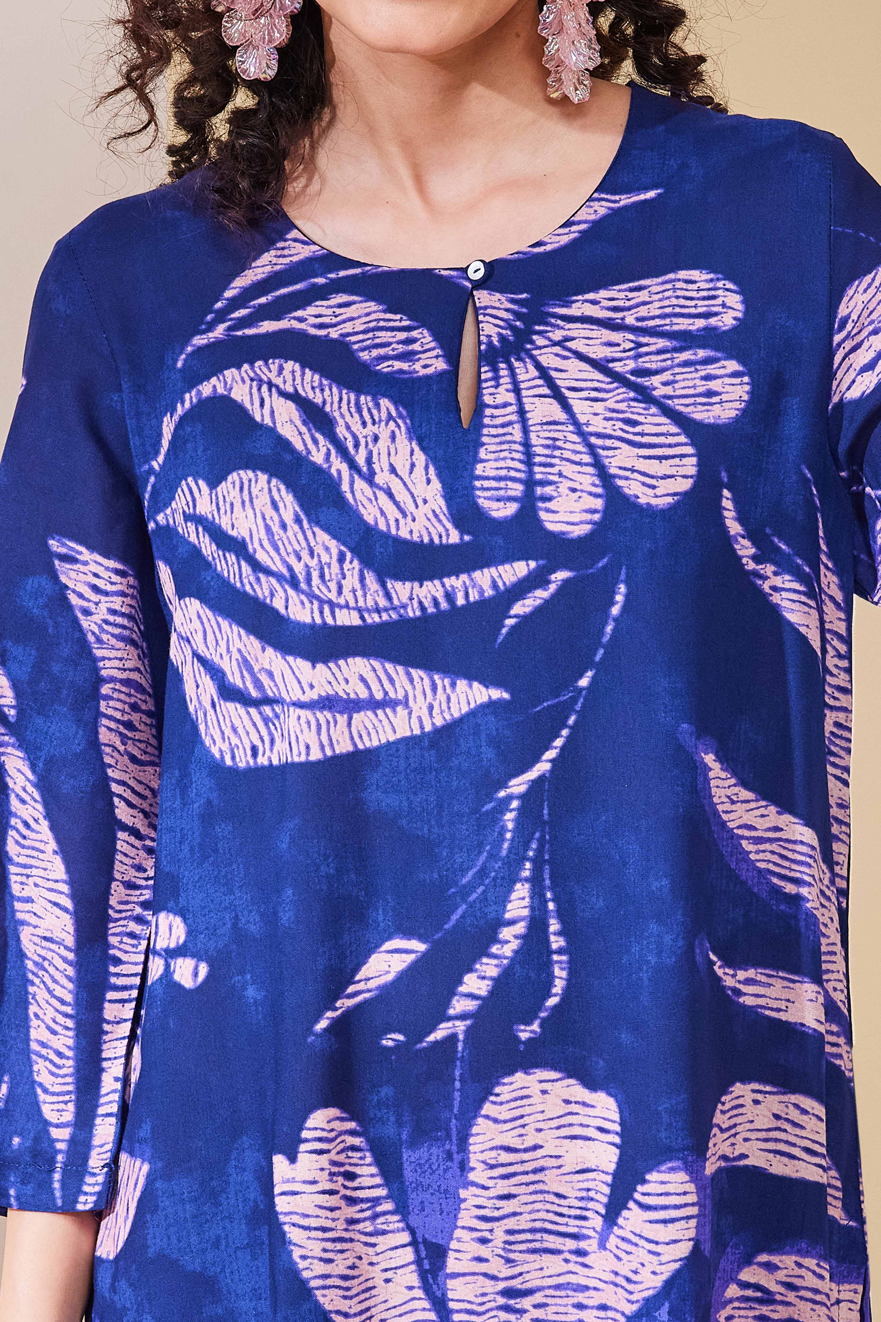Blue Viscose Rayon A Line Kurta Pants Set image number 1