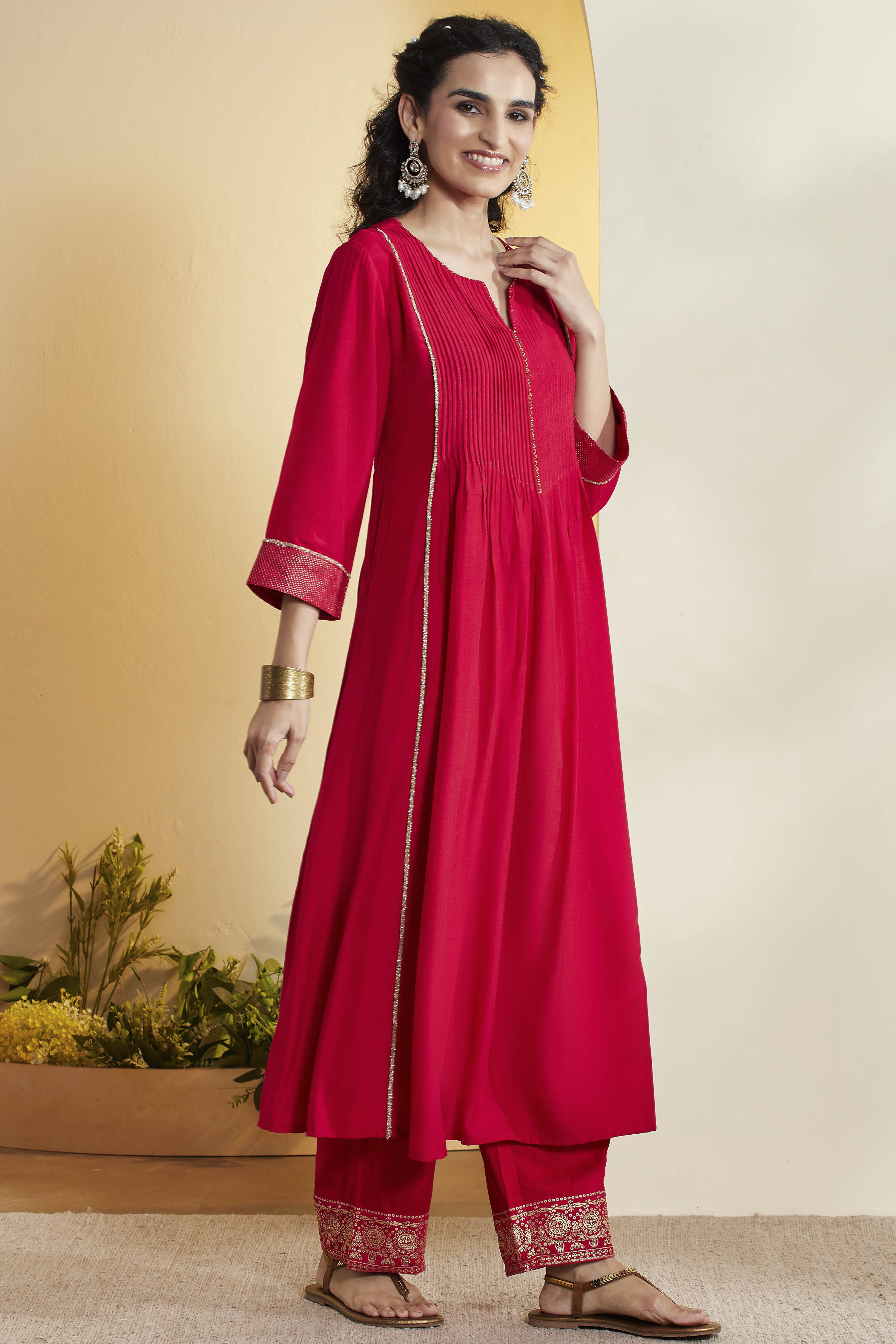 Pink Viscose Blend Solid Flared Kurta image number 4
