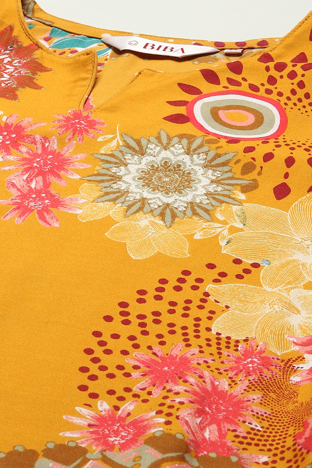 Yellow LIVA Straight Printed Kurta image number 1