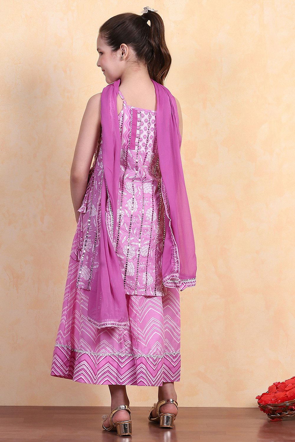 Pink Cotton Straight Suit Set image number 5