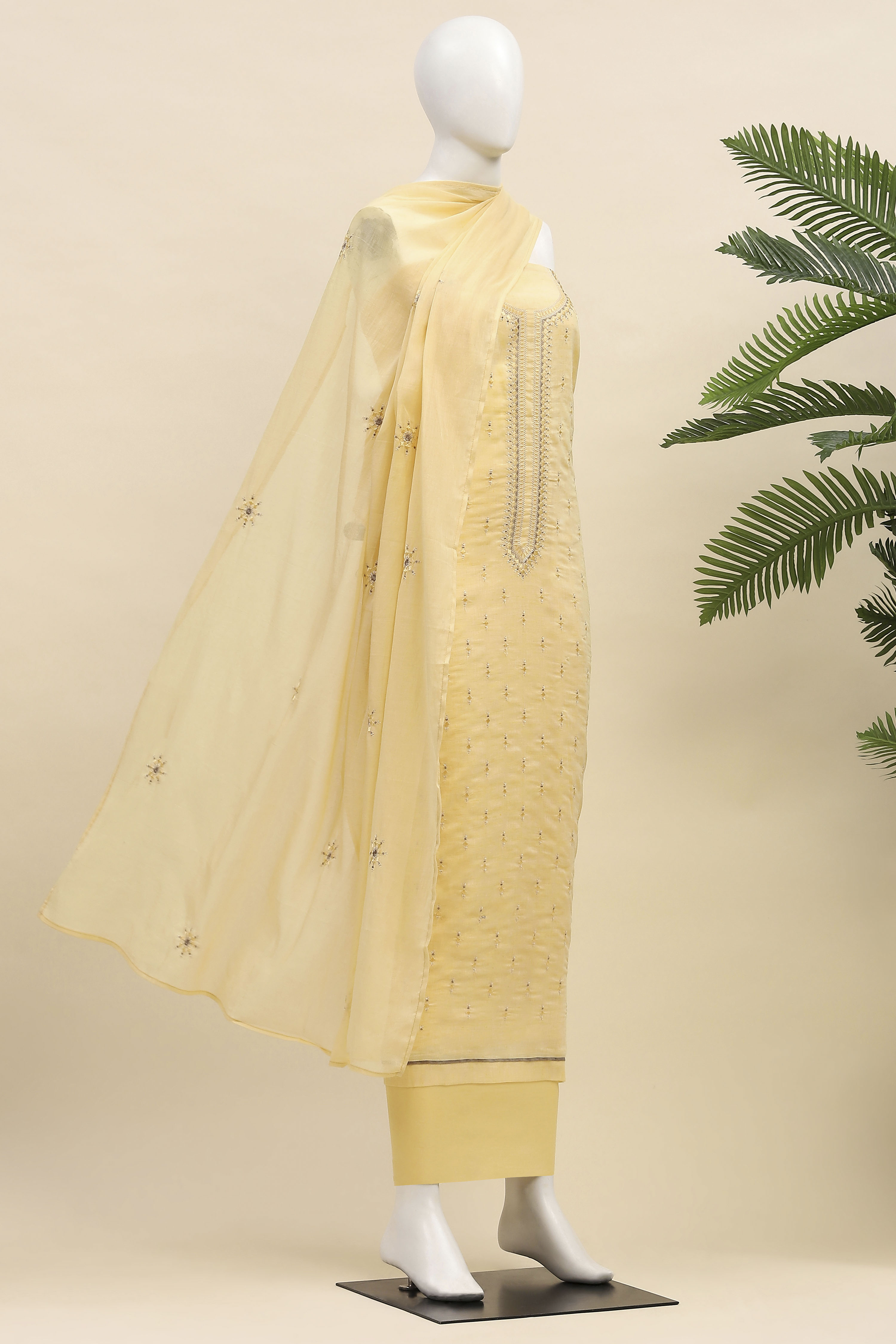 Blue Cotton Unstitched Suit Set image number 4