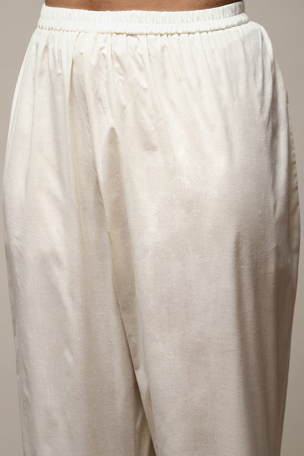 Off White Cotton Screen Print Unstitched Suit Set image number 16