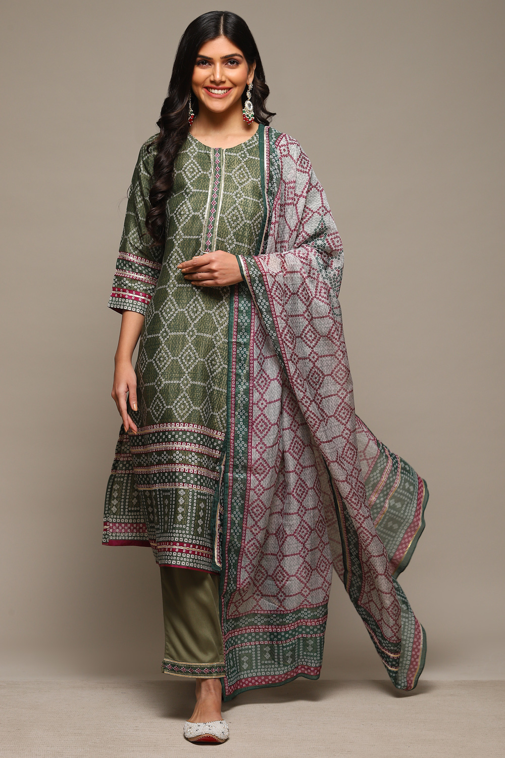 Earthy Green Viscose Straight Kurta Pants Suit Set image number 0