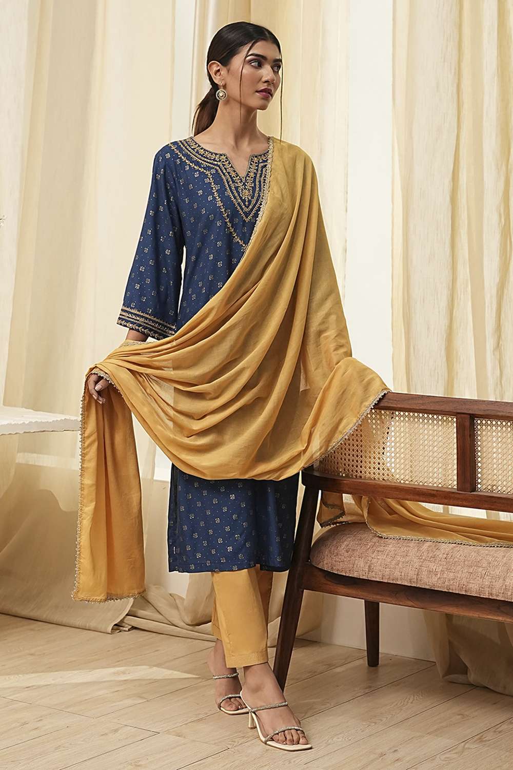 Red Cotton Solid Dupatta image number 0