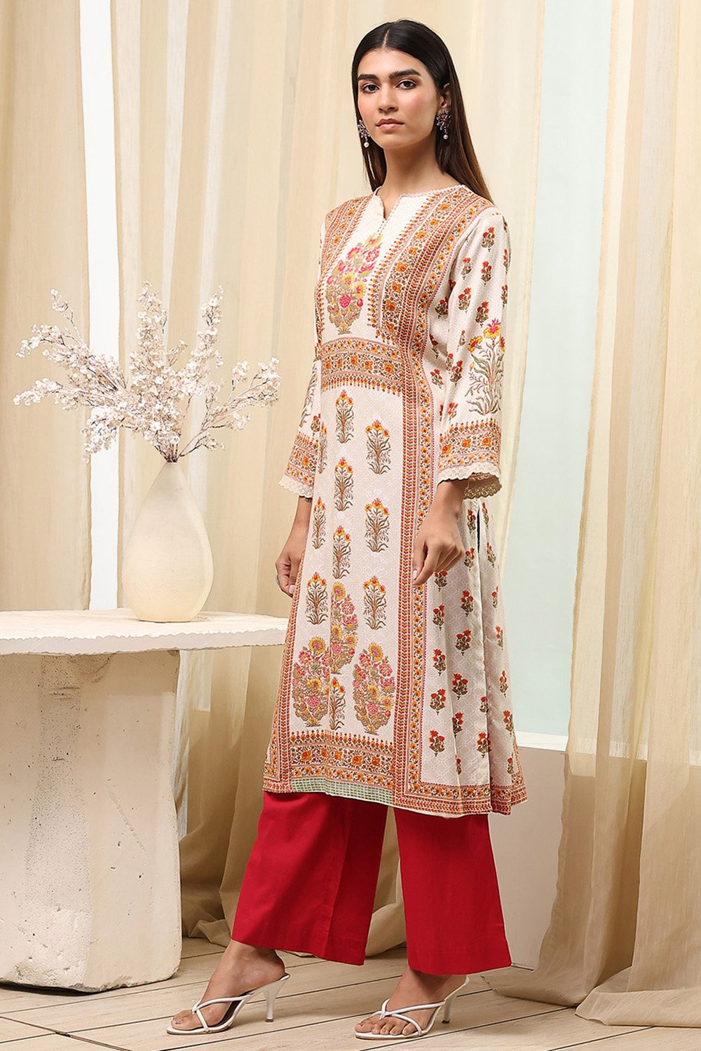 Green Viscose Rayon Straight Printed Kurta image number 2