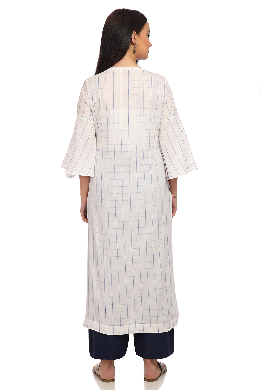 White Straight Cotton Yarndyed Kurta image number 4