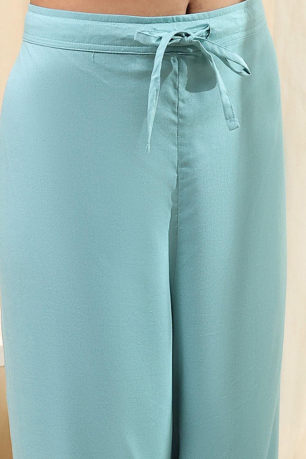 Green Solid A-Line Suit Set image number 2